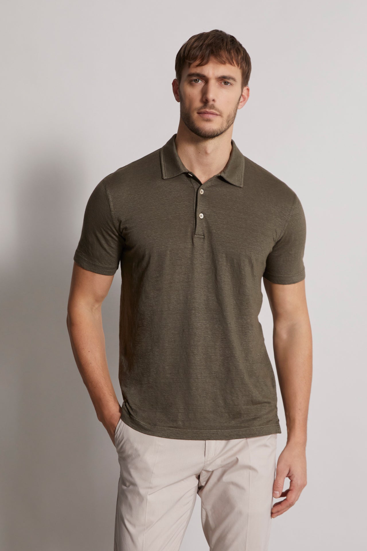 linen polo t-shirt in olive green