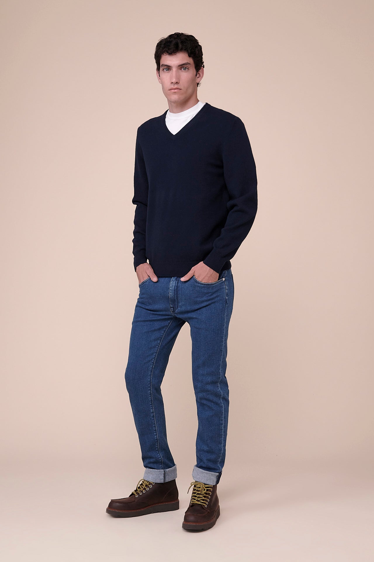 Pull Cashmere V-neck in iconic colors - MIDNIGHTBLUE