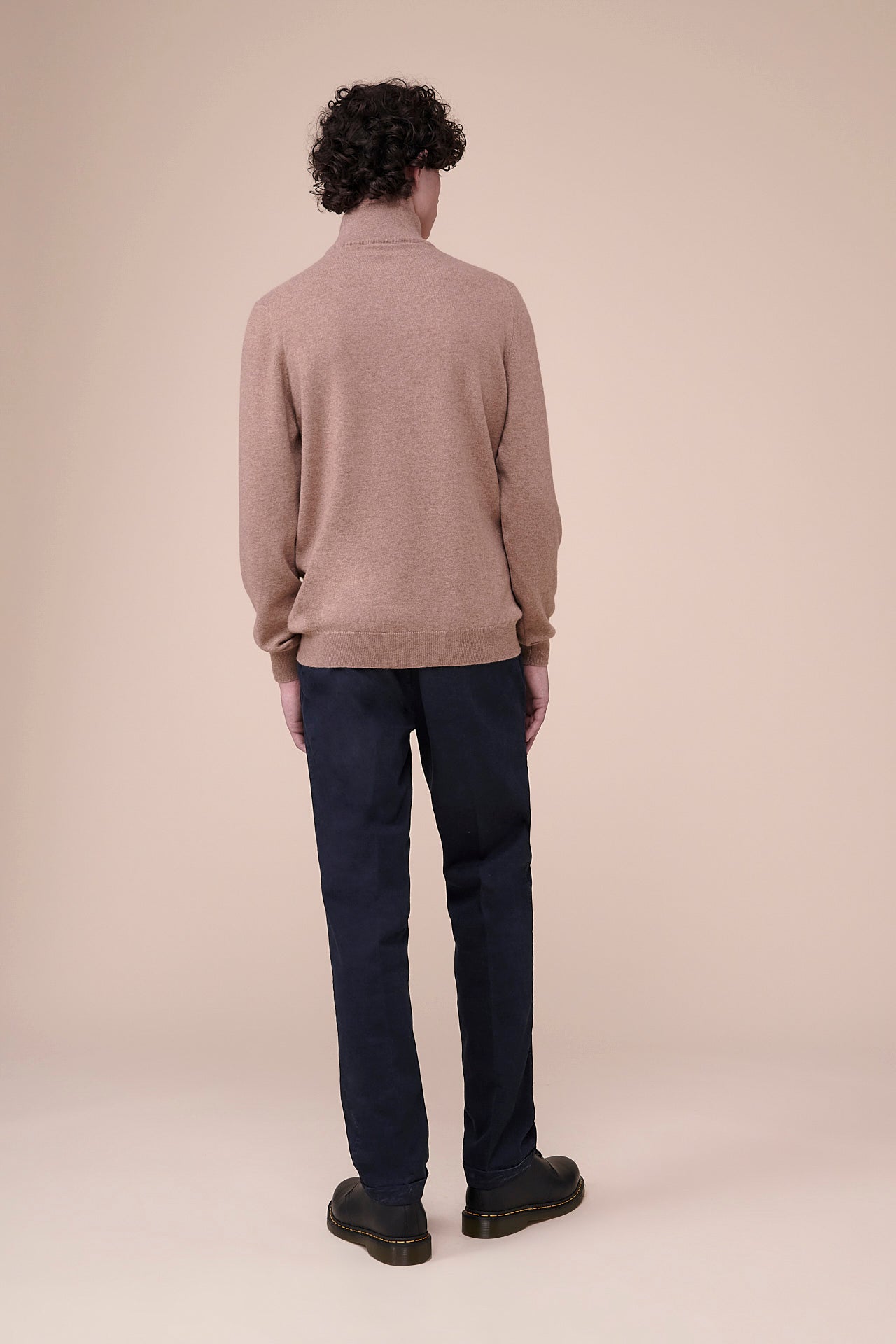 Favonio Slim Cashmere Long Sleeve Sweater in iconic colors - CORDA