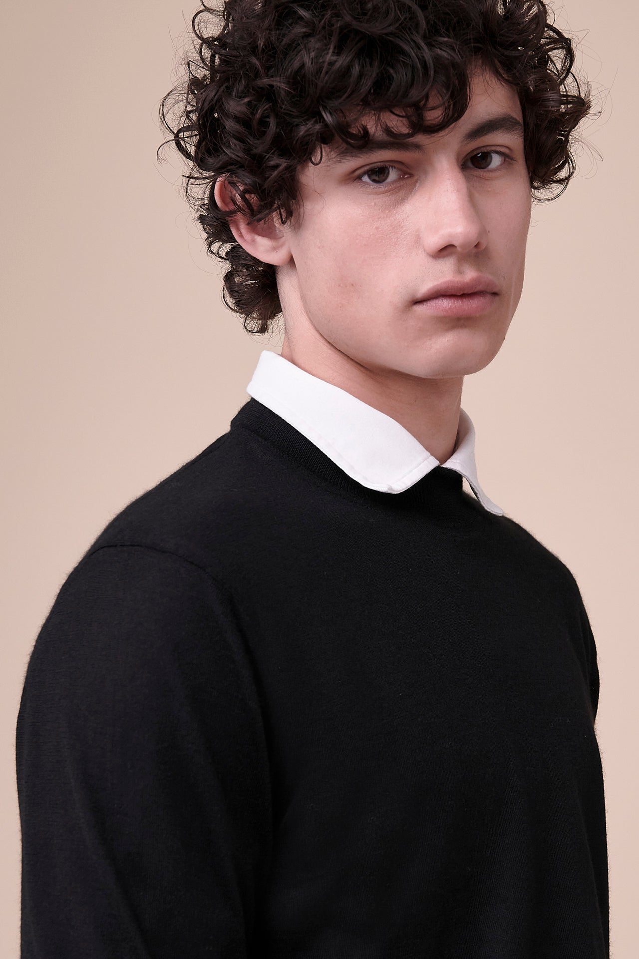 Derby Special Cashmere Silk Mock Neck in iconic colors - BLACK