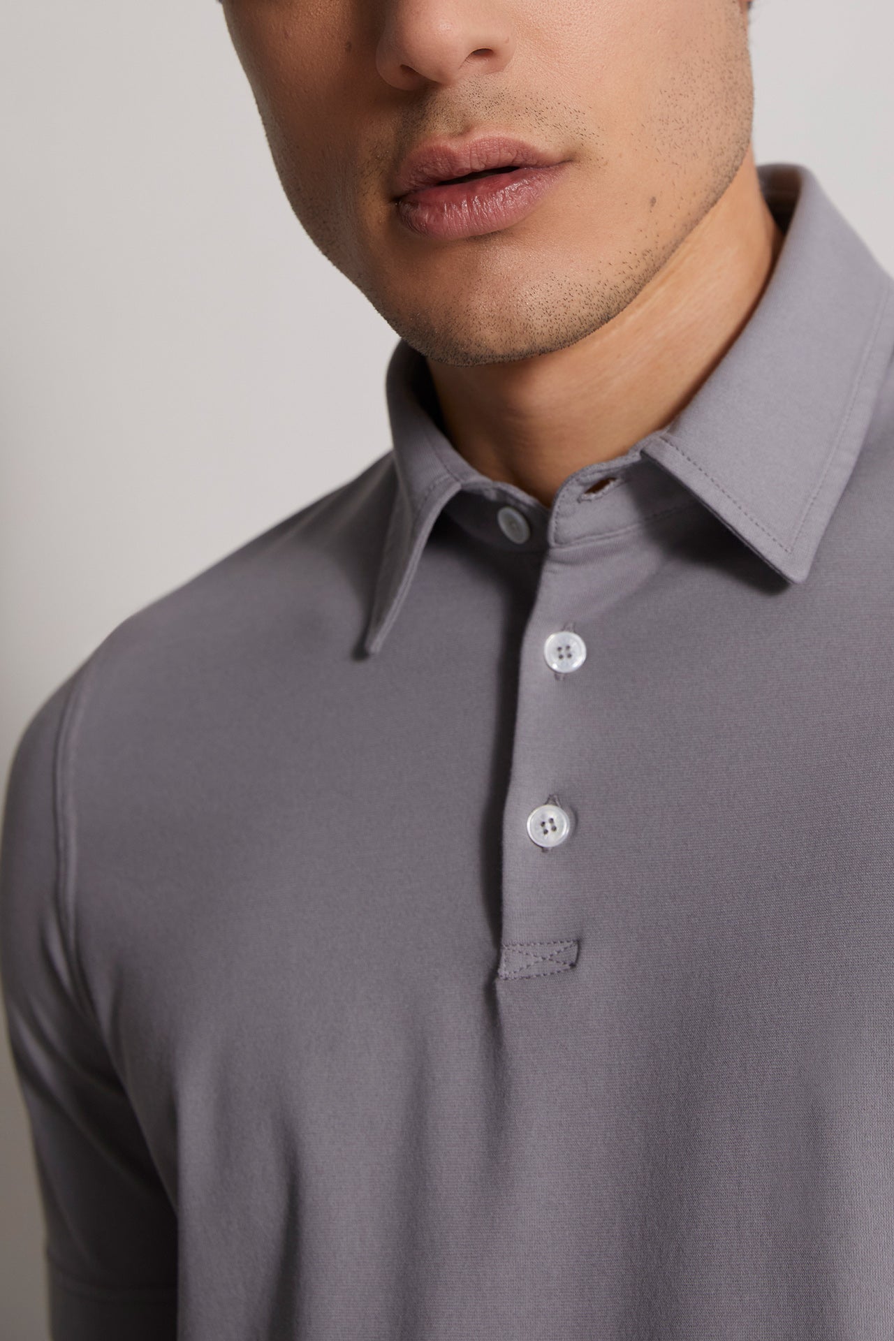 men's iconic cotton polo jersey in light grey - neck detail