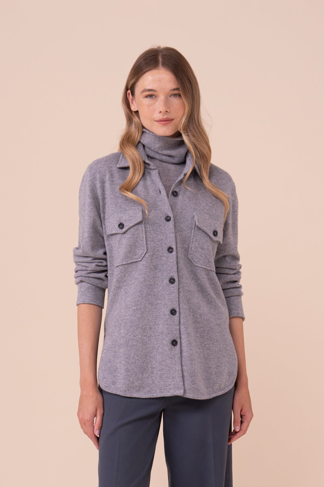 Corviglia overshirt in cashmere con bottoni - GRAY