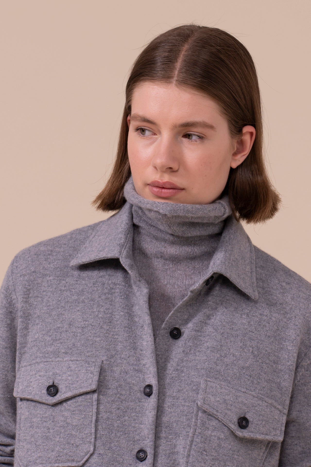Corviglia overshirt in cashmere con bottoni - GRAY