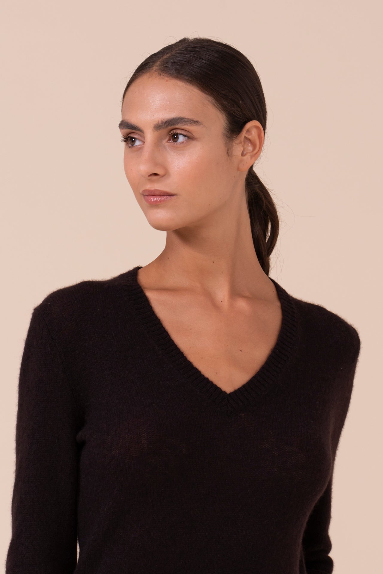 Ardesia Second Skin maglia scollo a V in cashmere - DARKCHOCOLATE