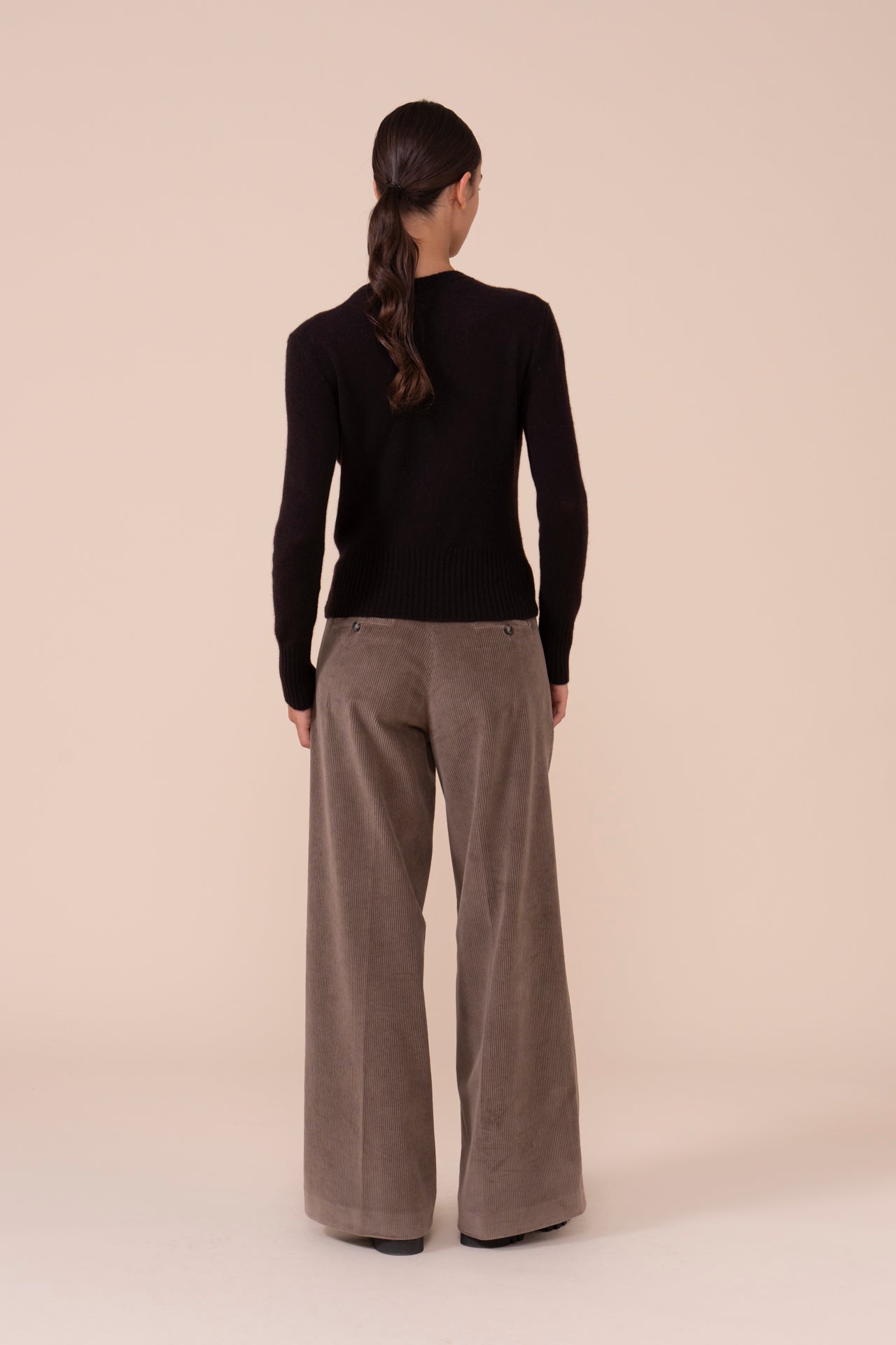 Ardesia Second Skin maglia scollo a V in cashmere - DARKCHOCOLATE