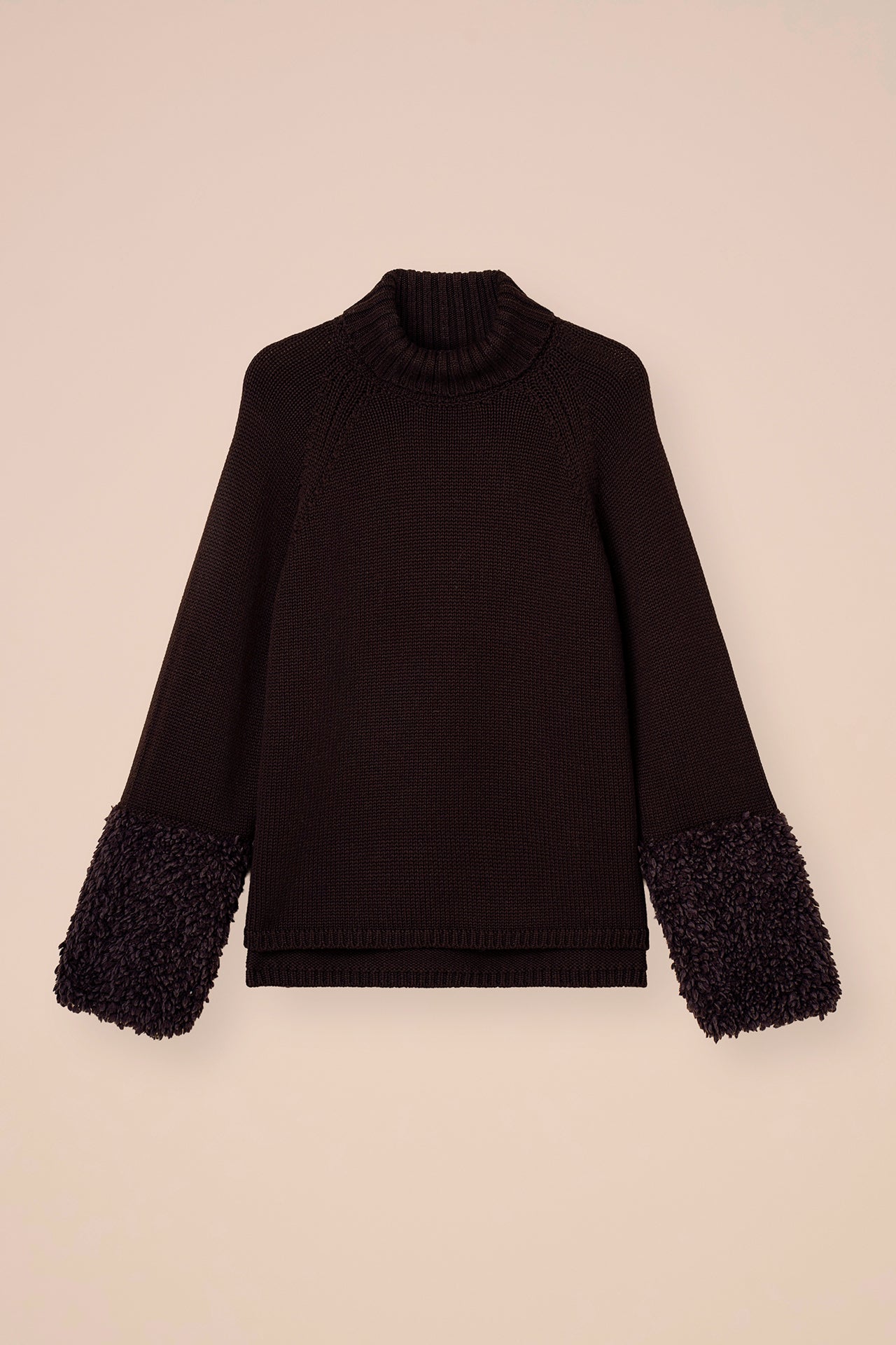 Magnetite dolcevita in lana Merino Hairy con polsini in alpaca - DARKCHOCOLATE