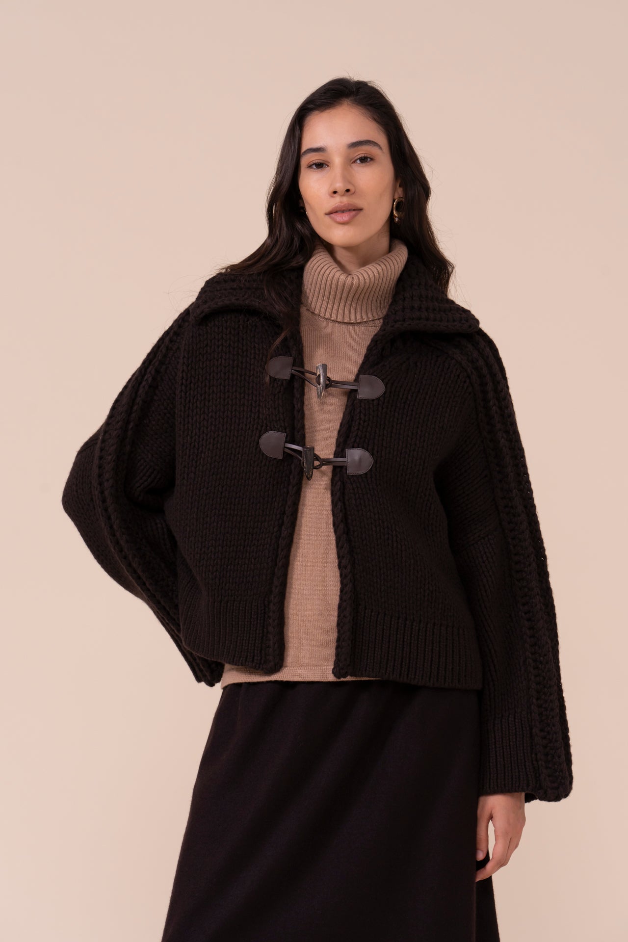 Azumar Biggie giacca chunky in lana e cashmere fatta a mano - DARKCHOCOLATE