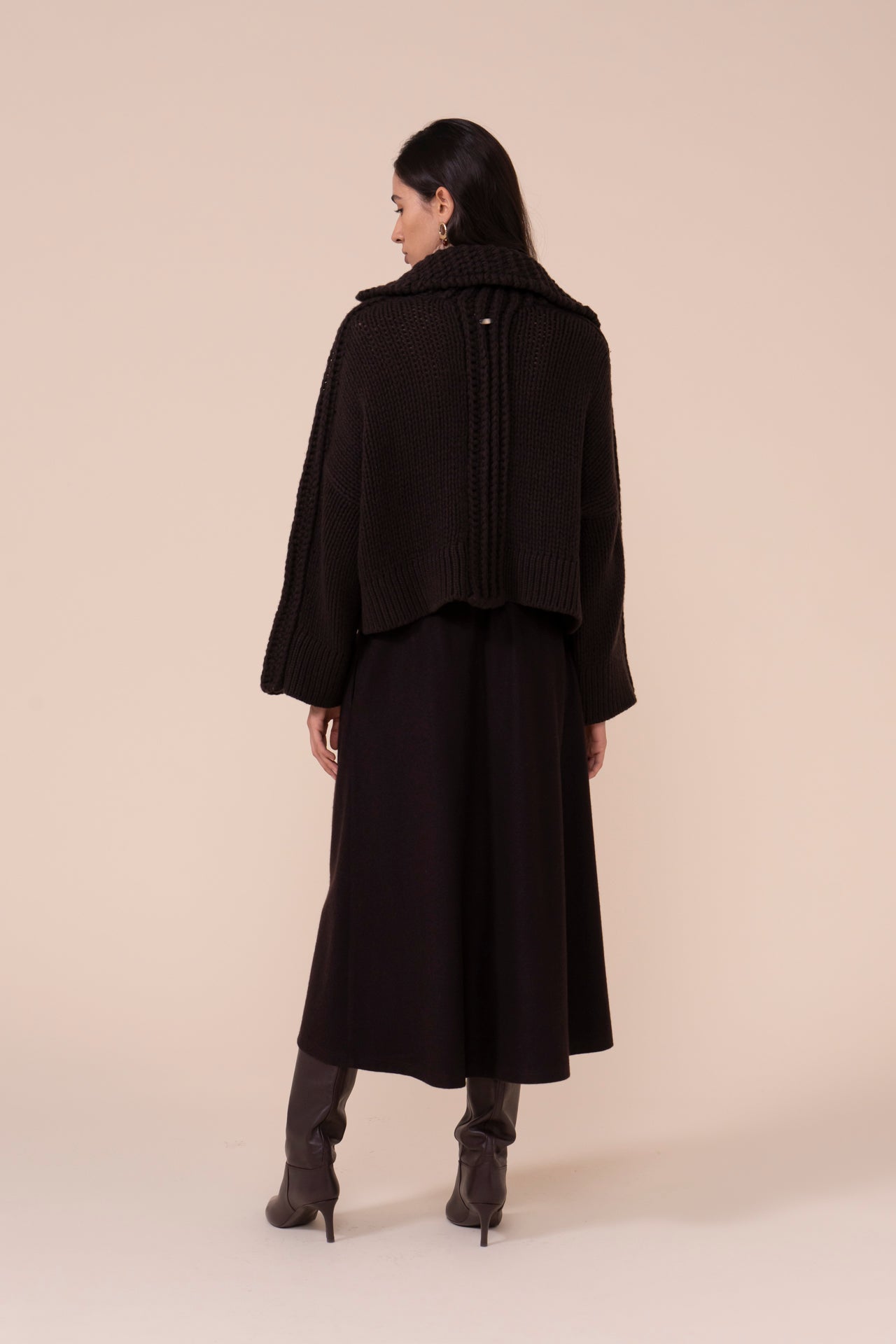 Azumar Biggie giacca chunky in lana e cashmere fatta a mano - DARKCHOCOLATE