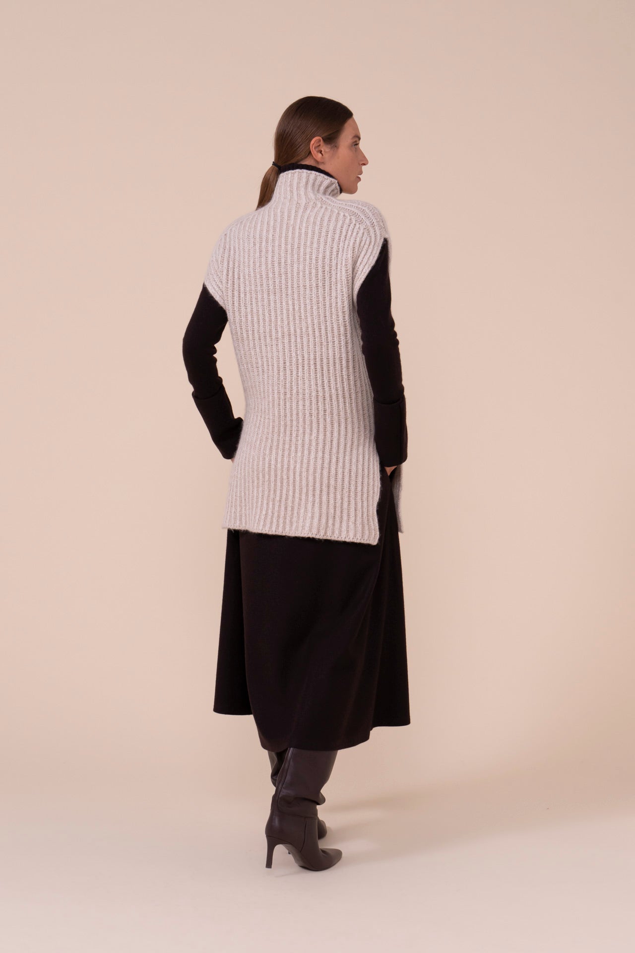 Blenda Plume Chine gilet in cashmere e seta - DESERT