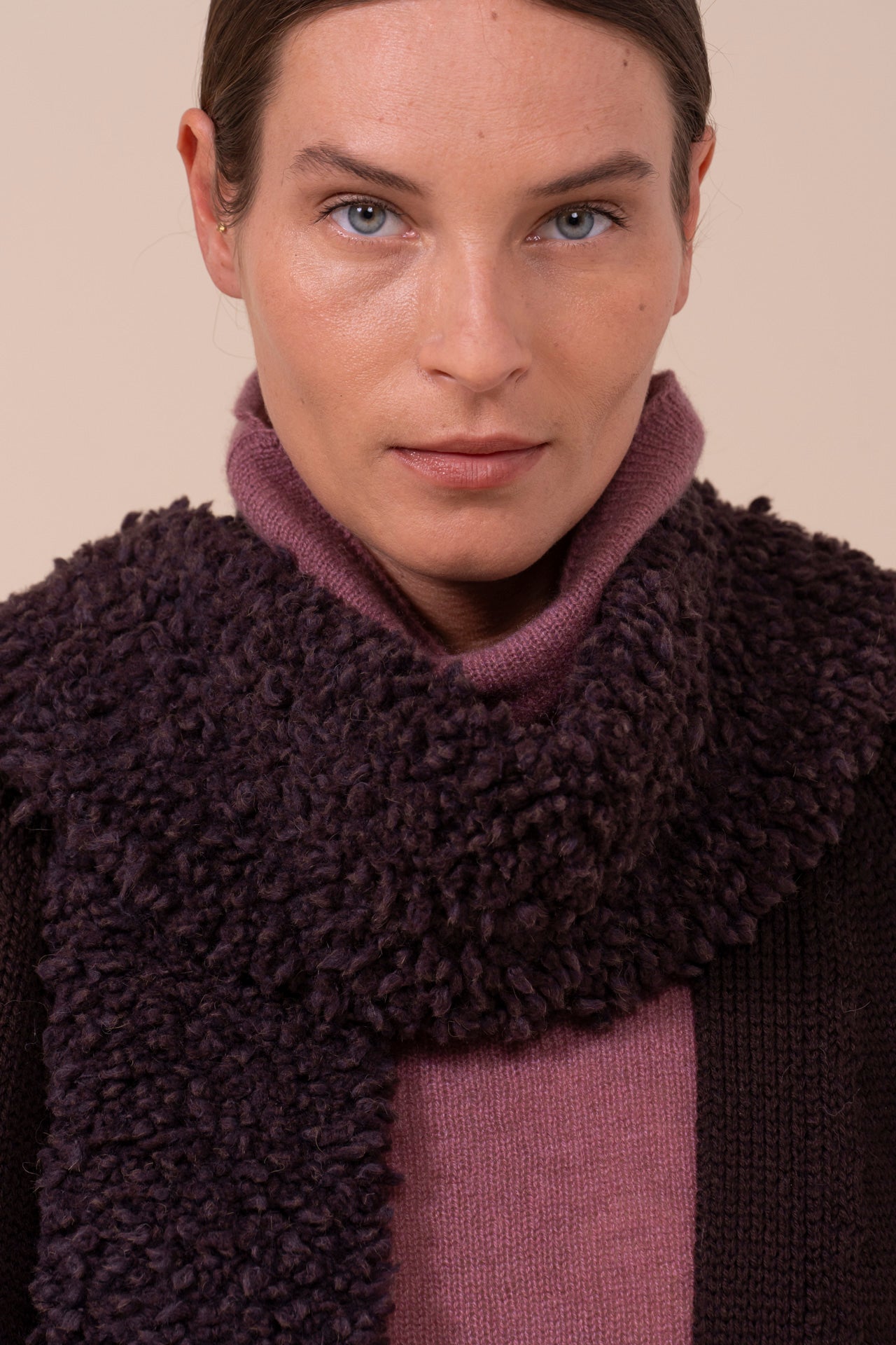 Corindone sciarpa in lana Merino Hairy effetto pelliccia - DARKCHOCOLATE