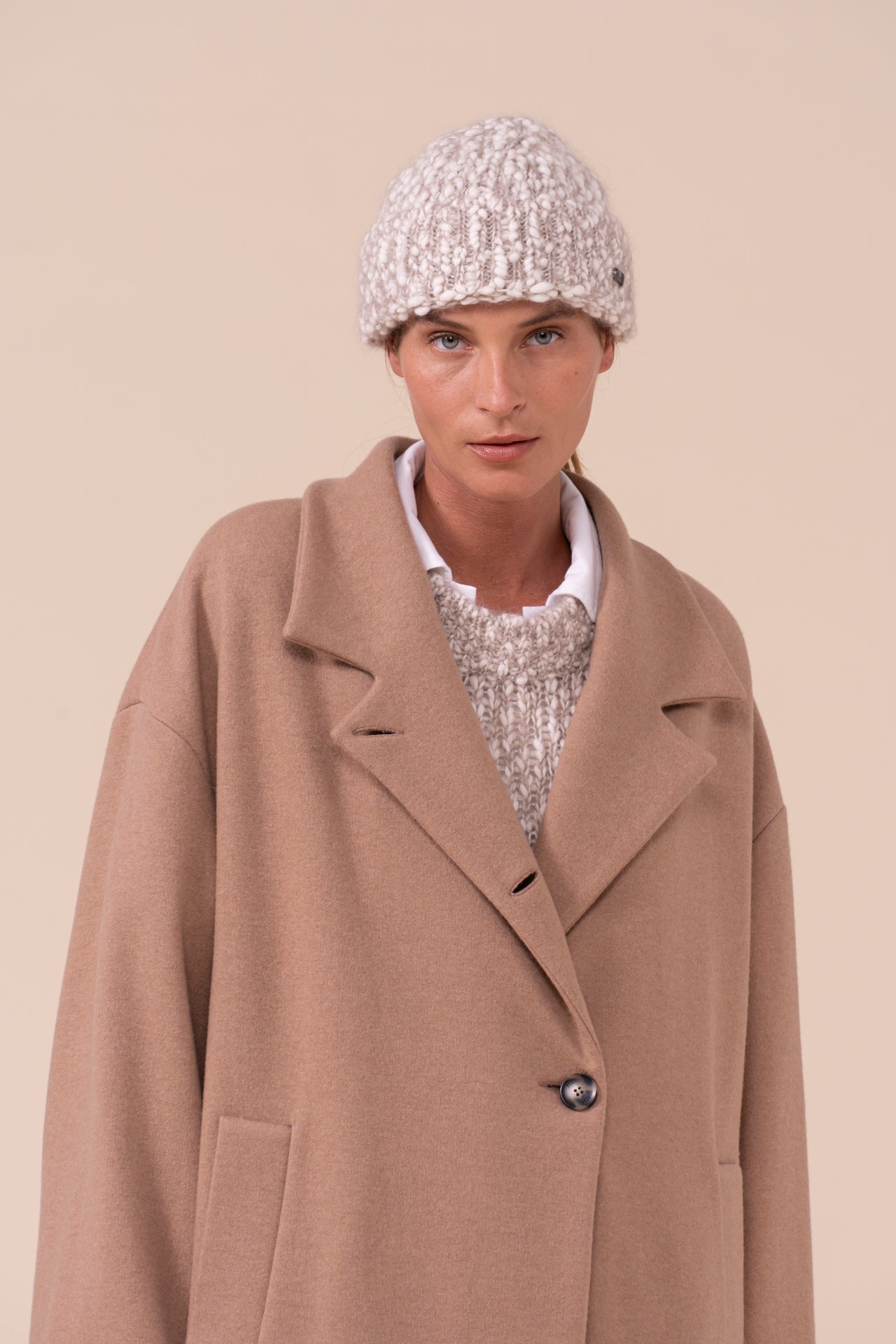 Botticino Bubbly cappello in lana e mohair-seta - DESERT