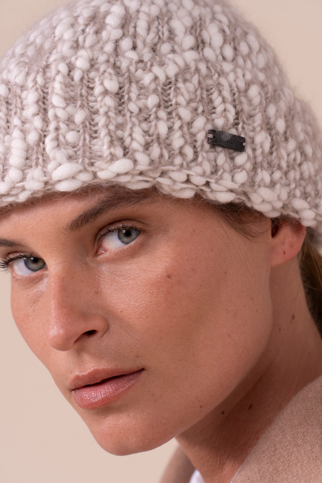 Botticino Bubbly cappello in lana e mohair-seta - DESERT