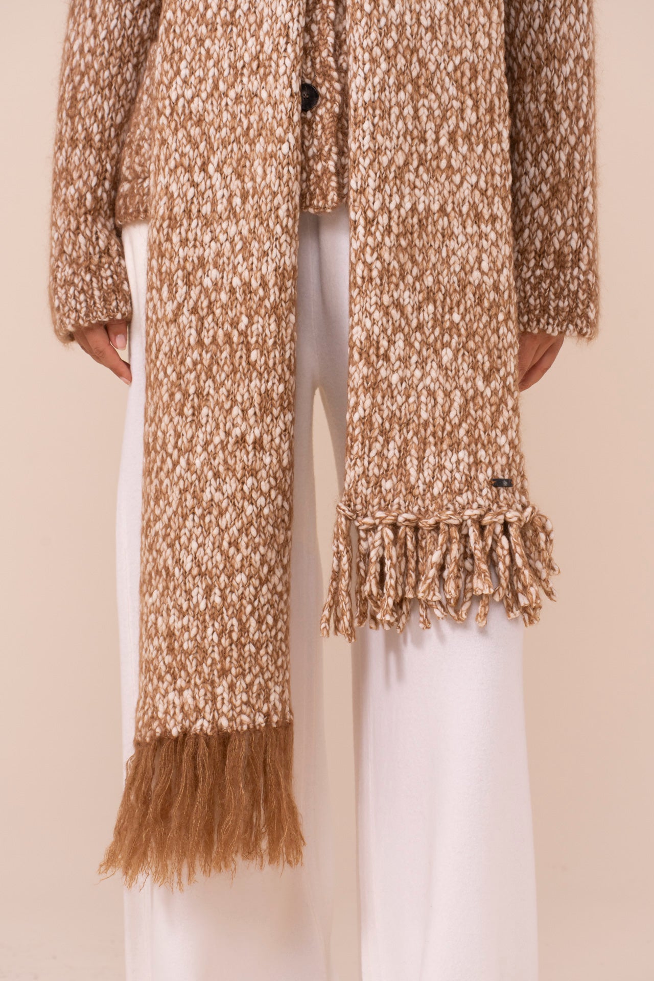 Barite Bubbly maxi sciarpa in lana e mohair-seta con frange - MUSTARD
