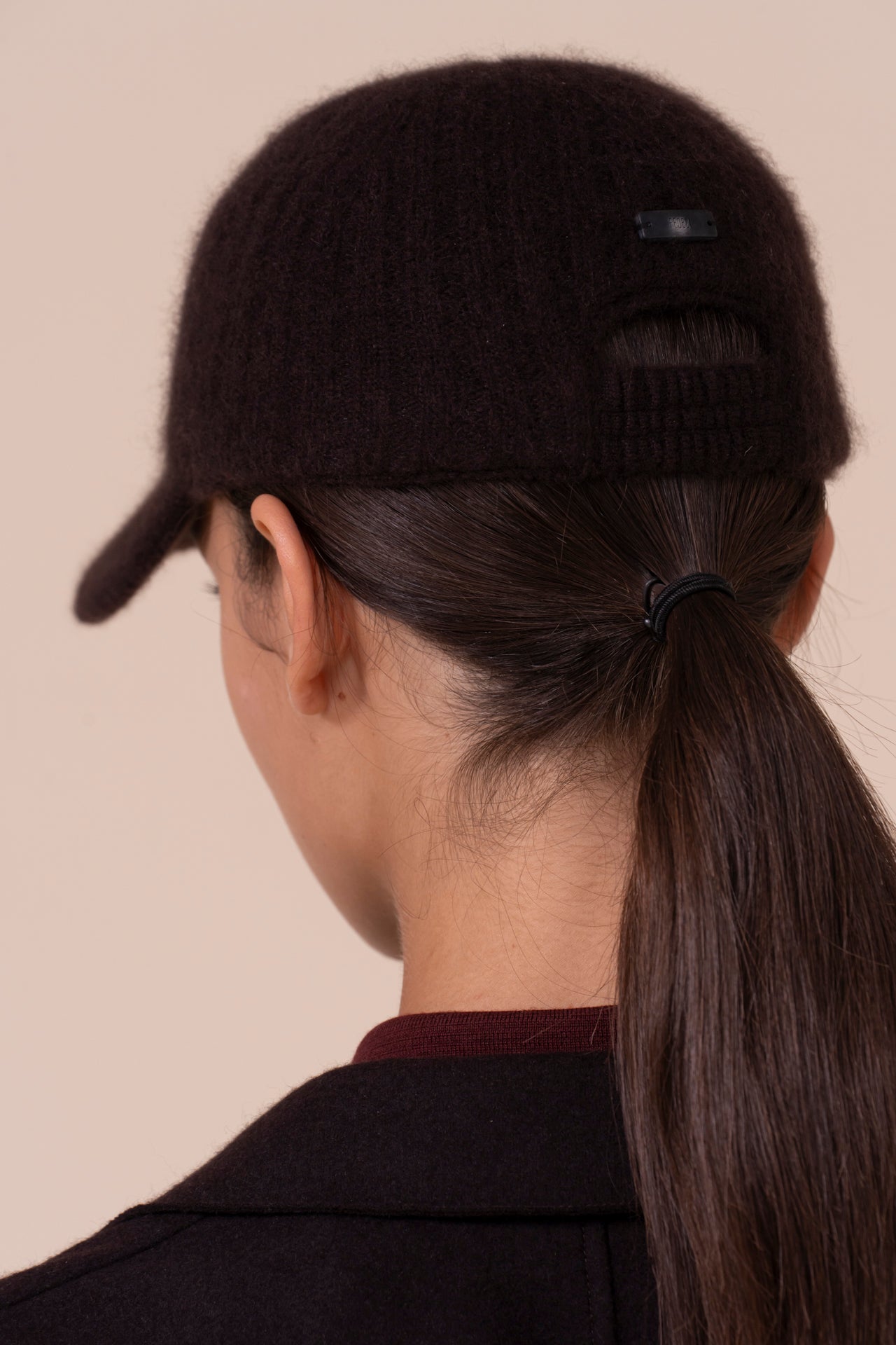 Meribel cappellino da baseball in cashmere e seta - DARKCHOCOLATE