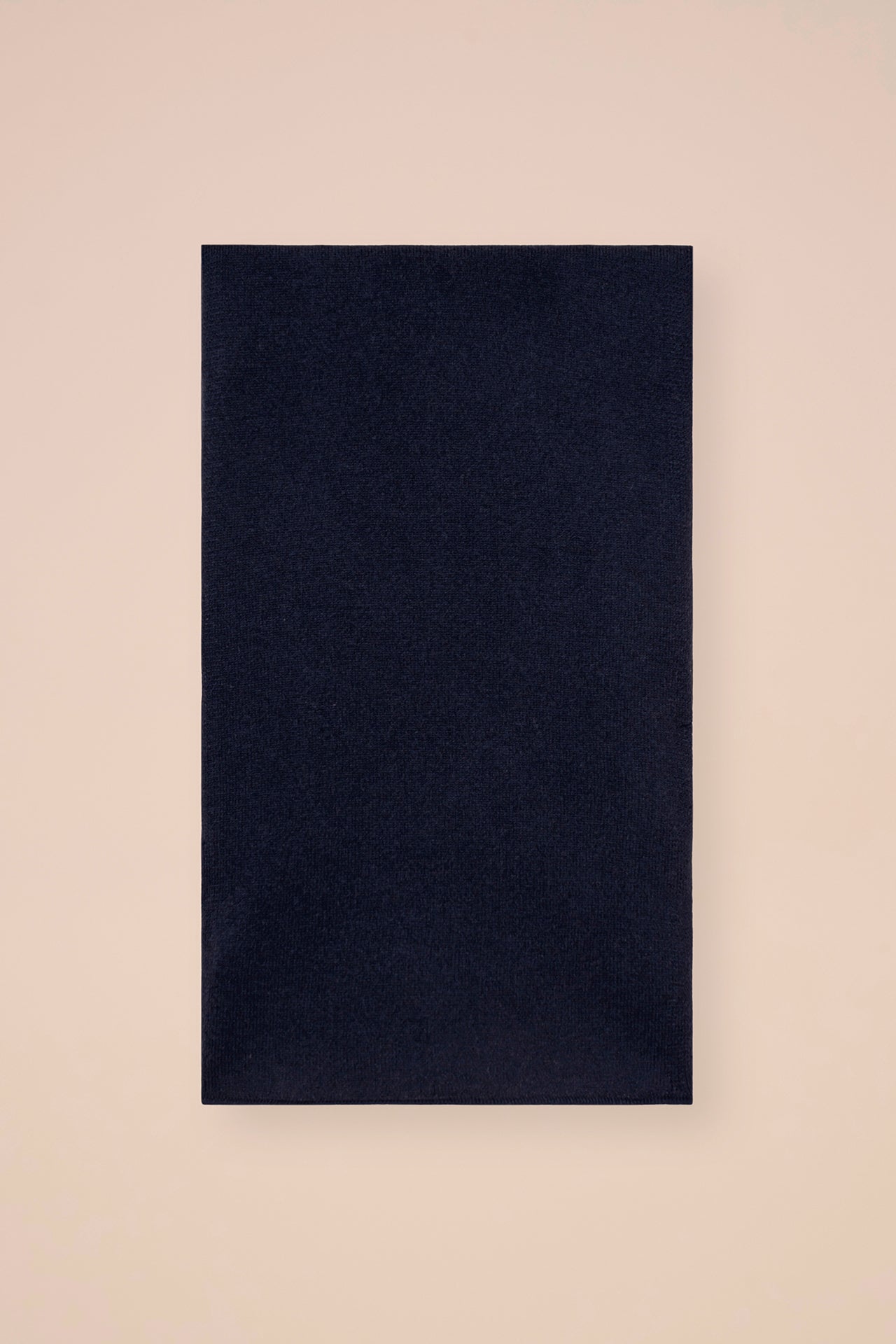 Close Cashmere Scarf - ALMOND