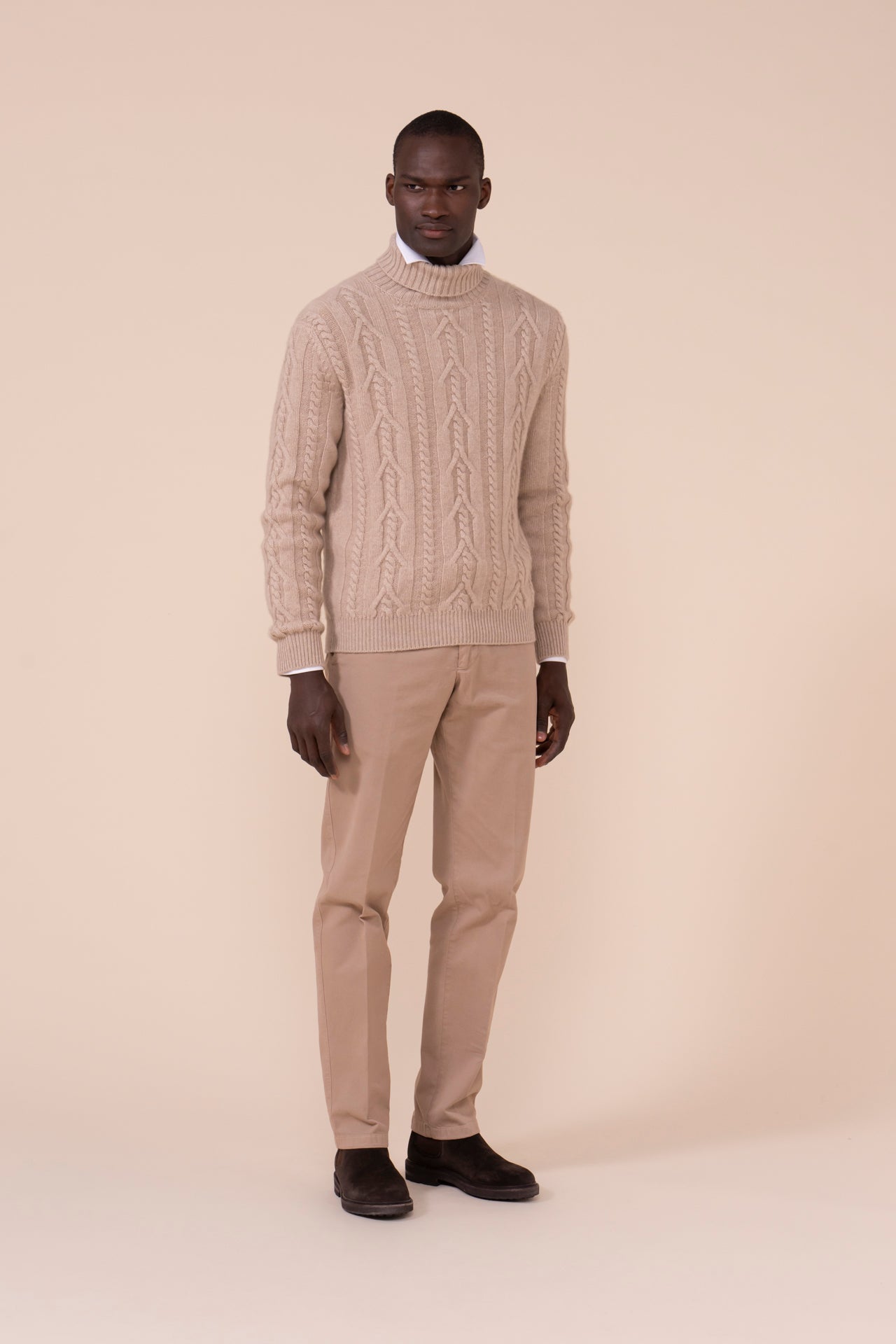 Moena Cashmere Turtleneck - ALMOND