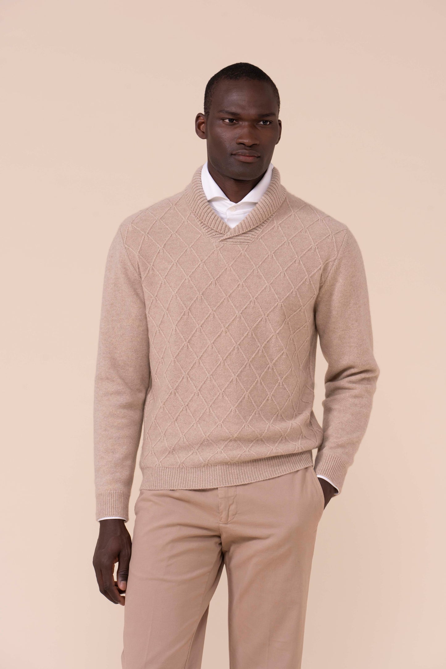 Cross maglia in cashmere con collo a scialle - ALMOND