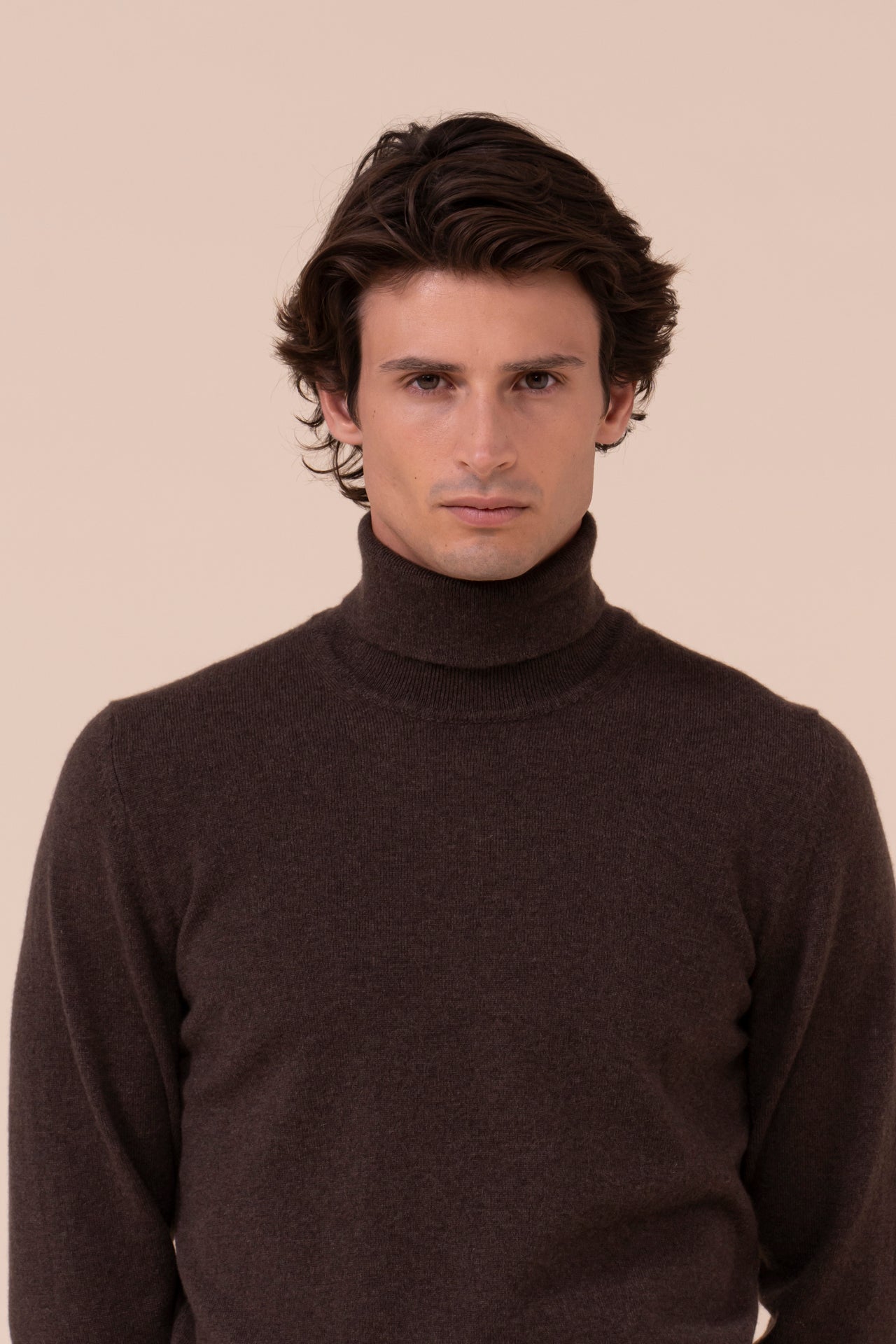 Derby slim maglia in cashmere a collo alto - COFFEE