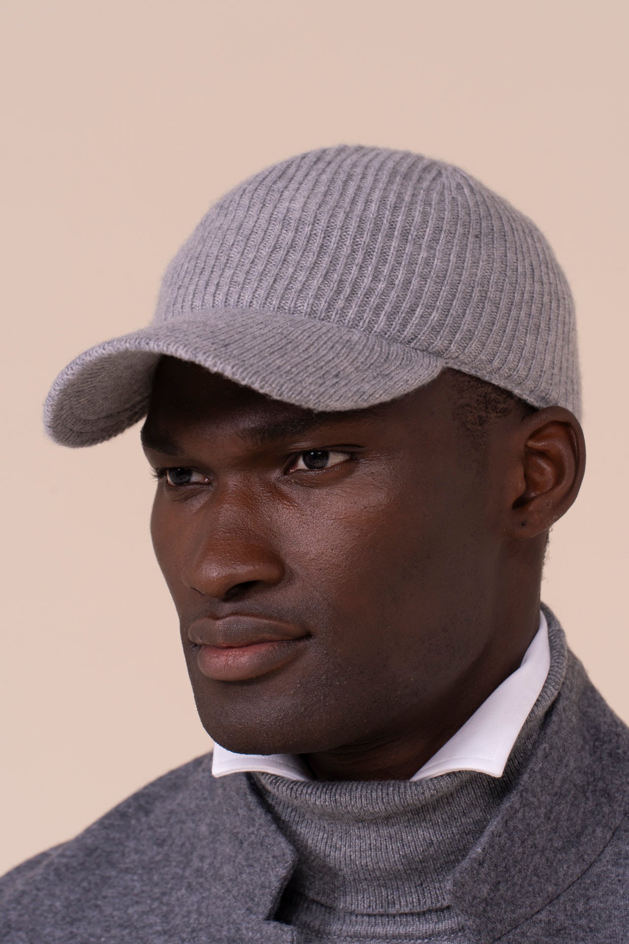 Brit Cashmere Knit Cap - GRAY