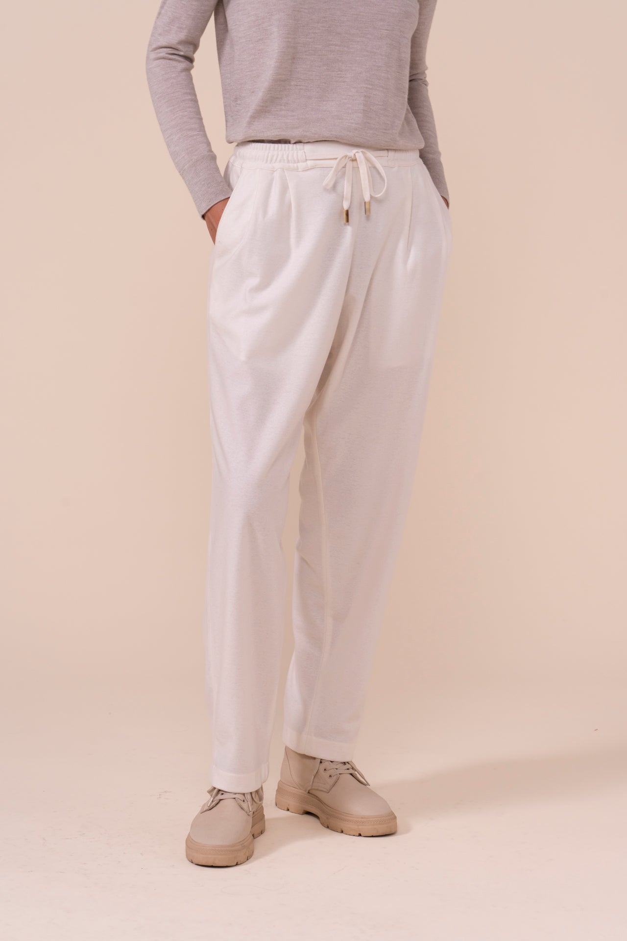 Magenta Cashmere Flanel Straight Pants - DUNES