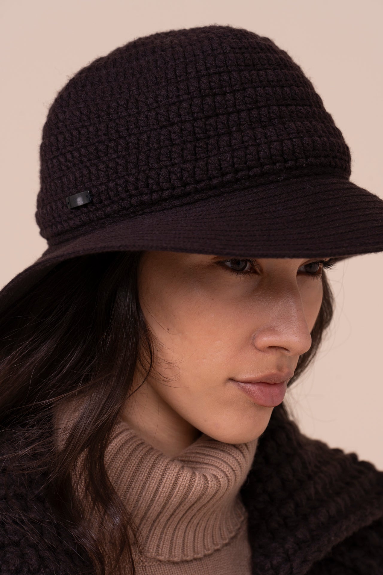 Luna Cashmere Knit Cloche Hat - DARKCHOCOLATE