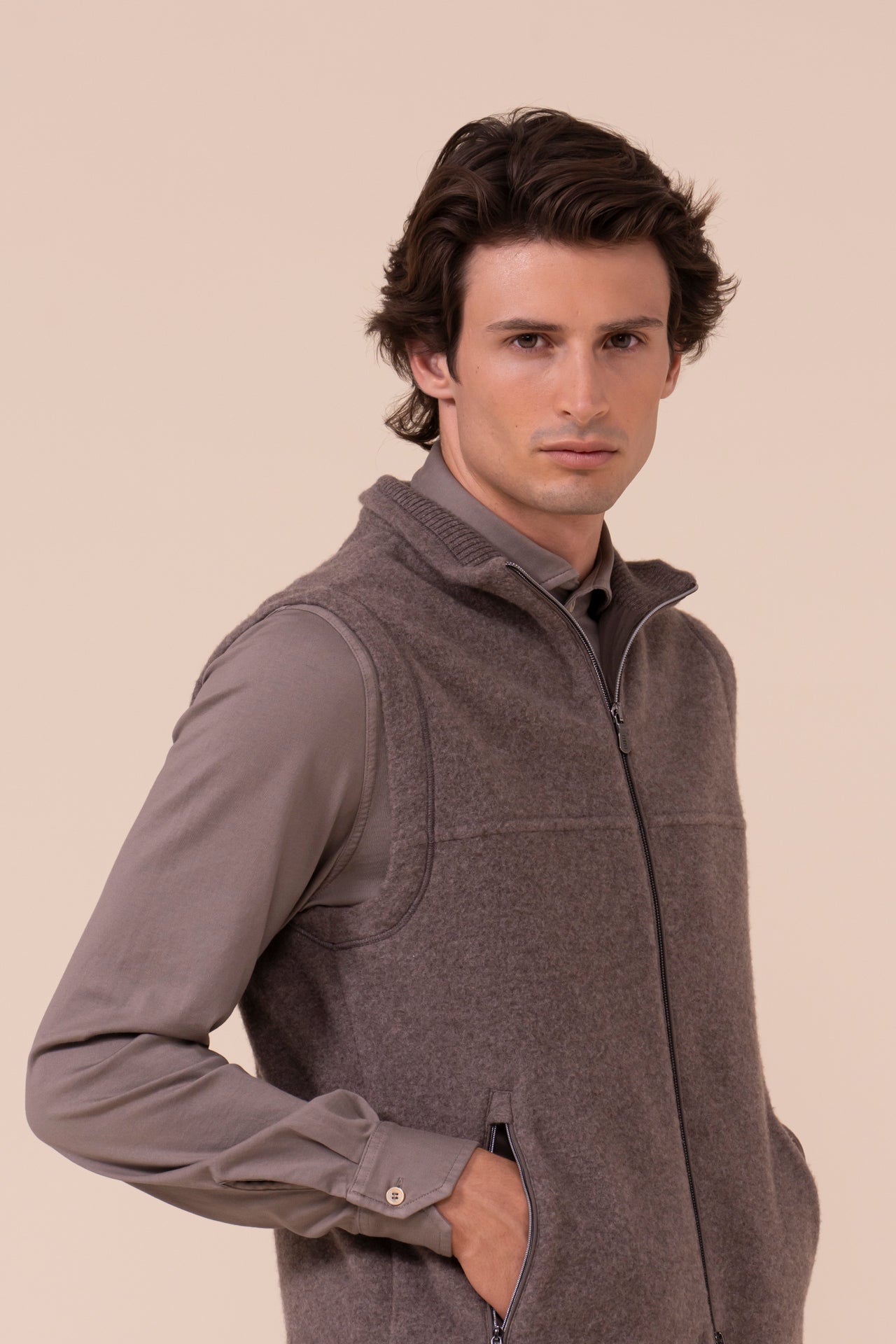 Par Cashmere Velour Vest - DARKGREIGE