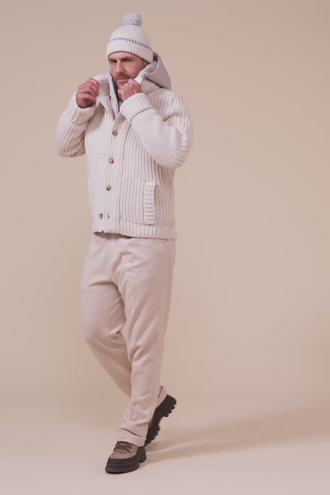 Alfredo Cashmere Beanie with Pom Pom - CREAM