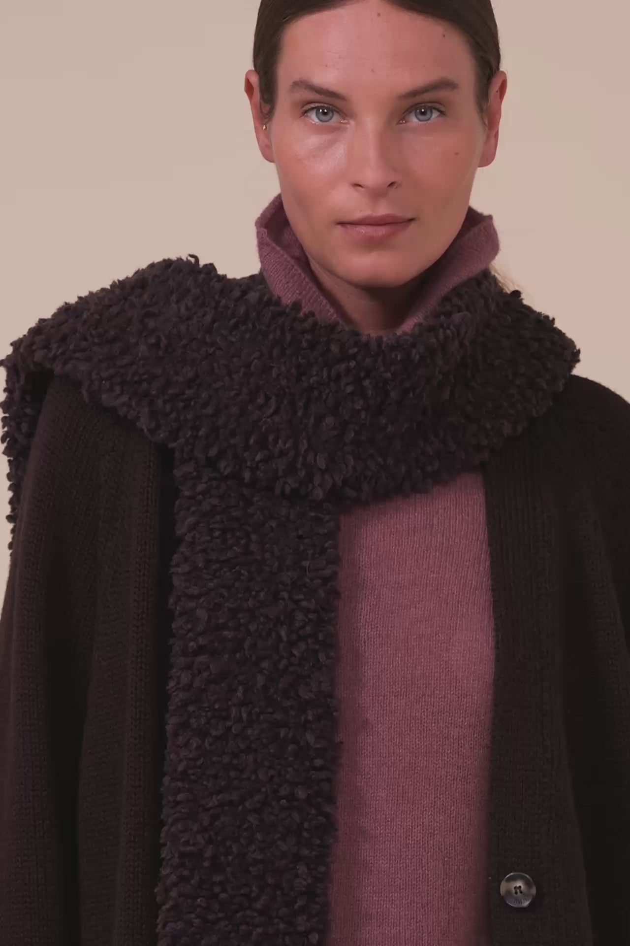 Corindone sciarpa in lana Merino Hairy effetto pelliccia - DARKCHOCOLATE