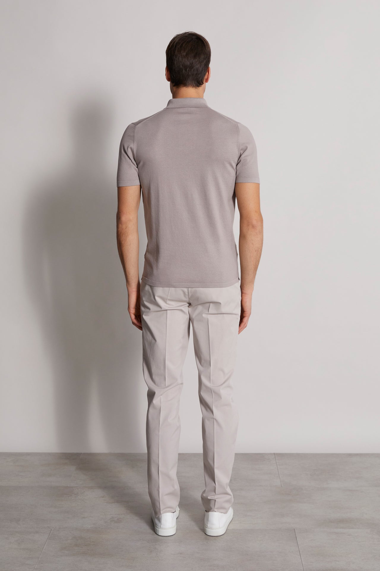 Successo: Men's knitted Giza Cotton Polo T-Shirt in light grey - back view