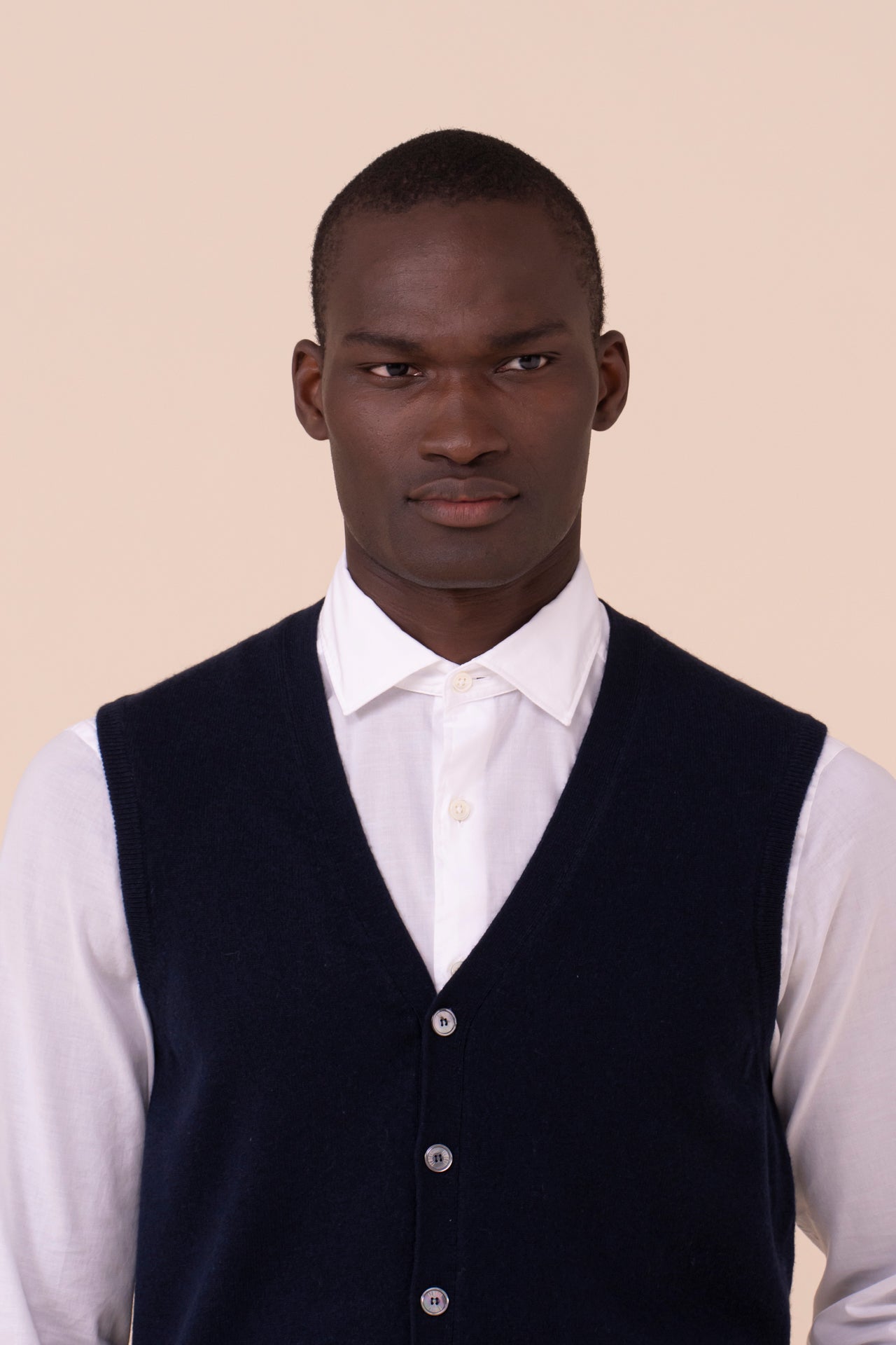Gilet in cashmere con scollo a V nei colori iconici - MIDNIGHTBLUE