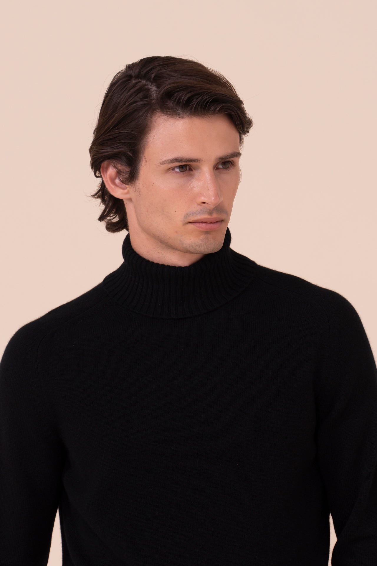 Derby Saddler Cashmere Turtleneck in iconic colors - BLACK
