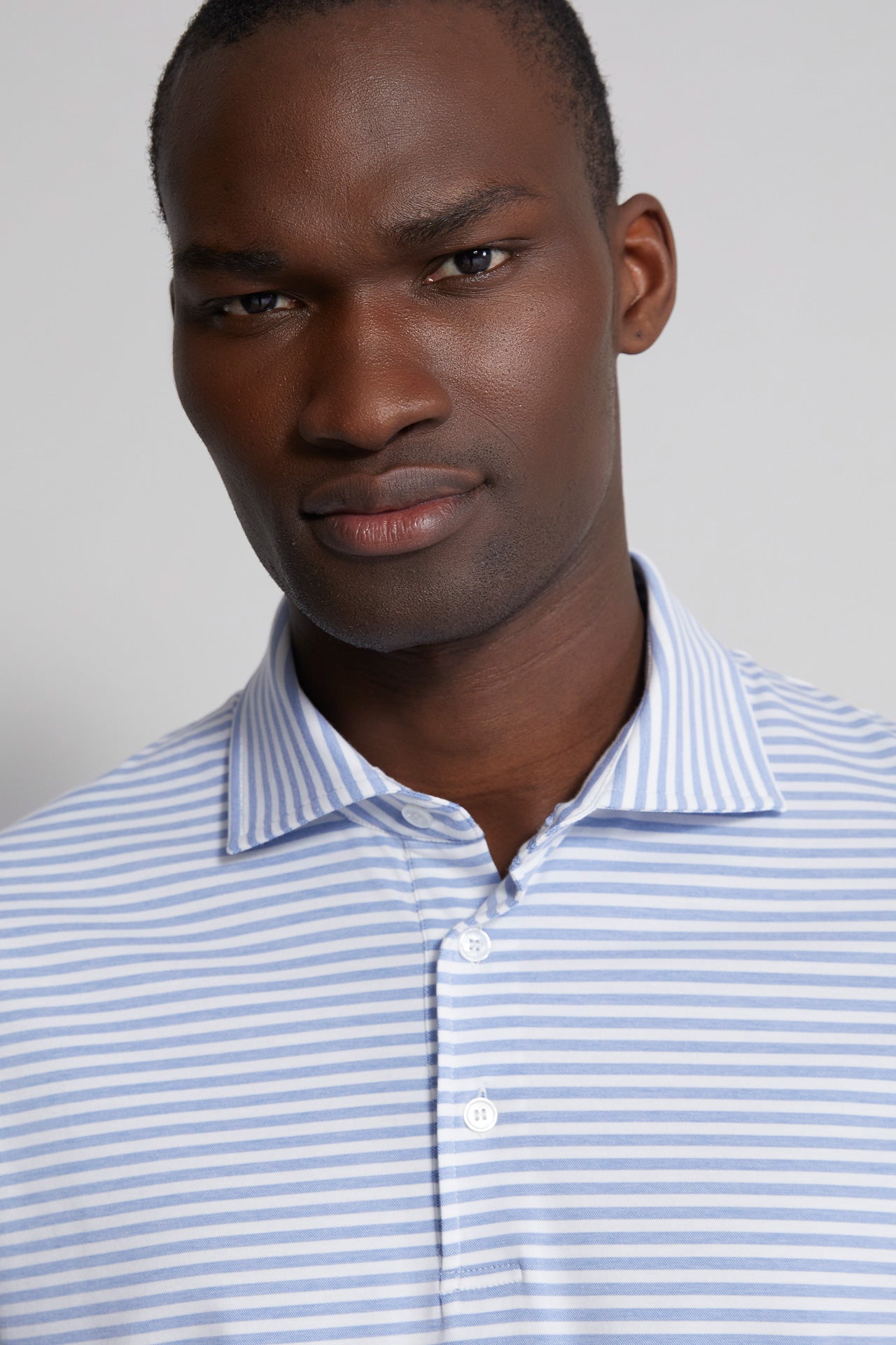 men's striped polo t-shirt blue and white - neck detail