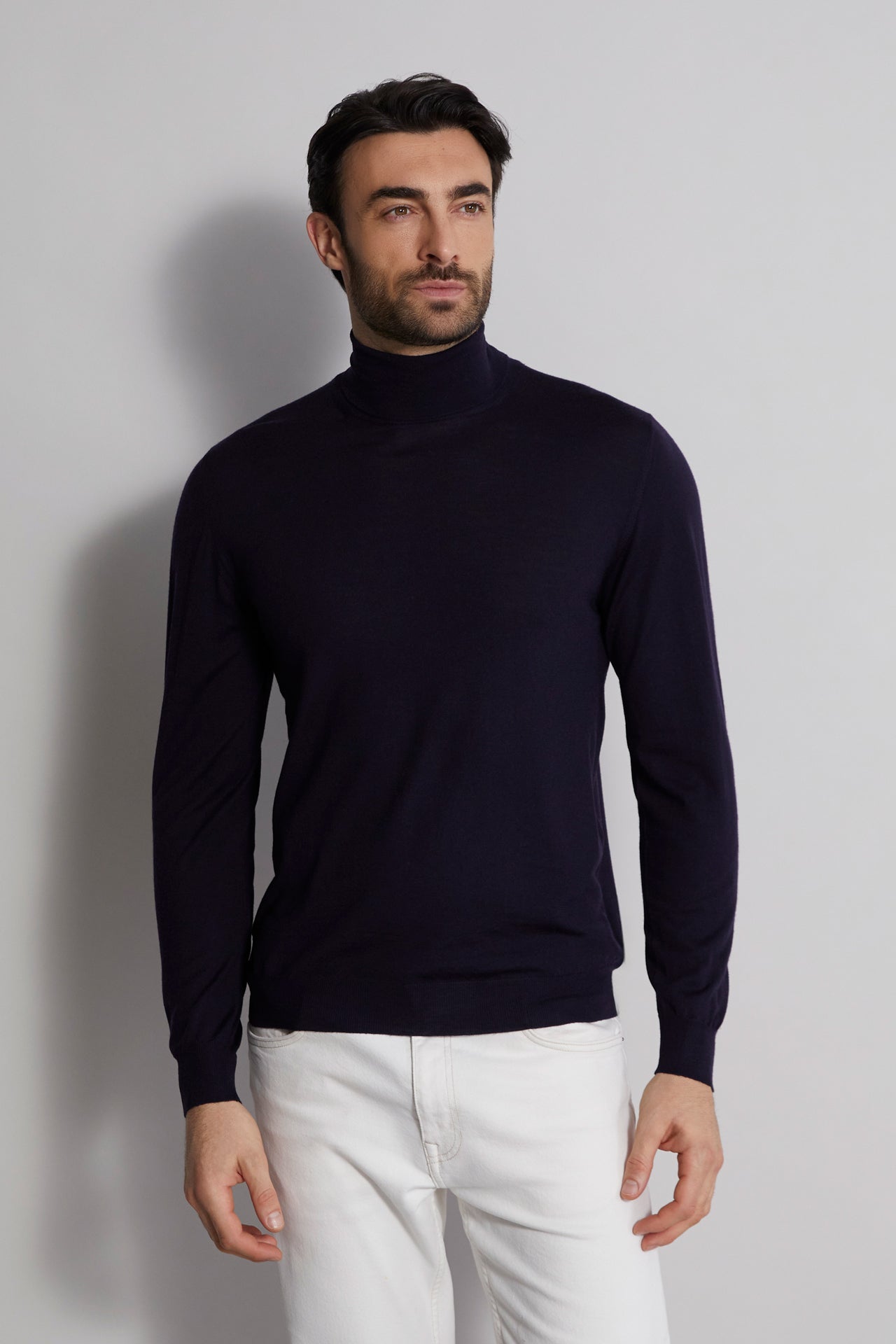 Derby Wool 140 turtleneck in iconic colors