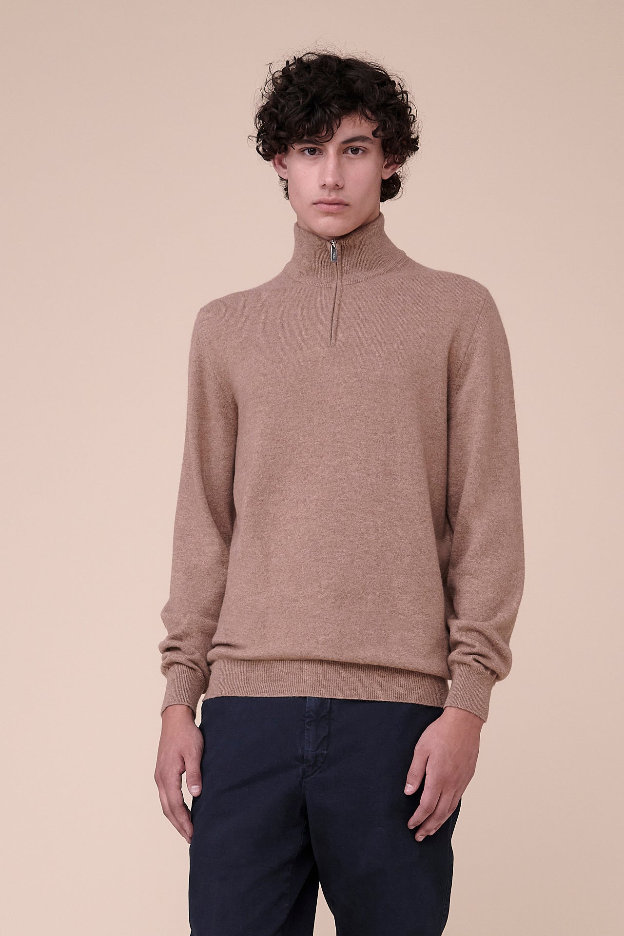 Favonio Slim Cashmere Long Sleeve Sweater in iconic colors - CORDA