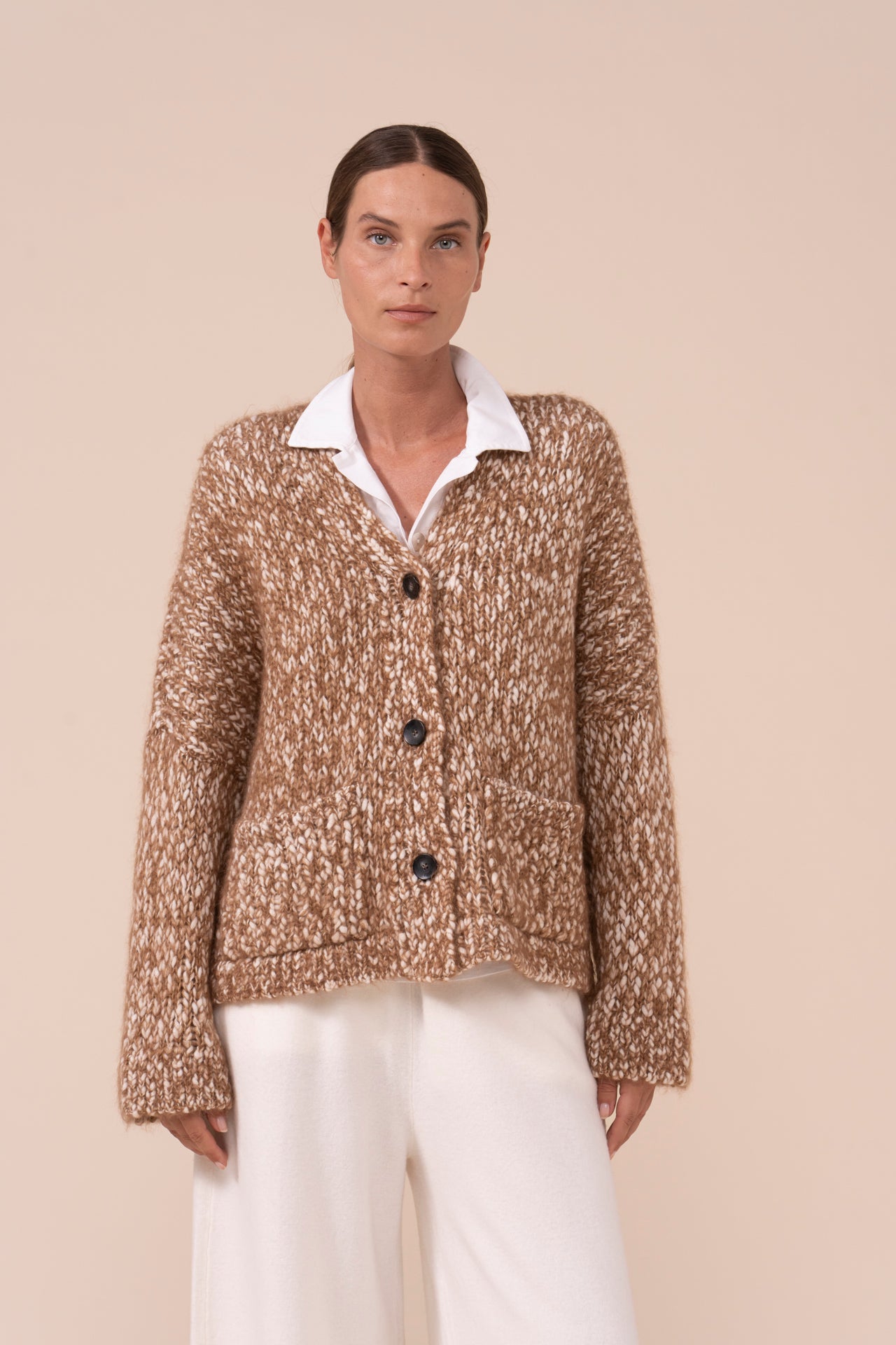 Ametrina Bubbly cardigan in lana e mohair-seta  - MUSTARD