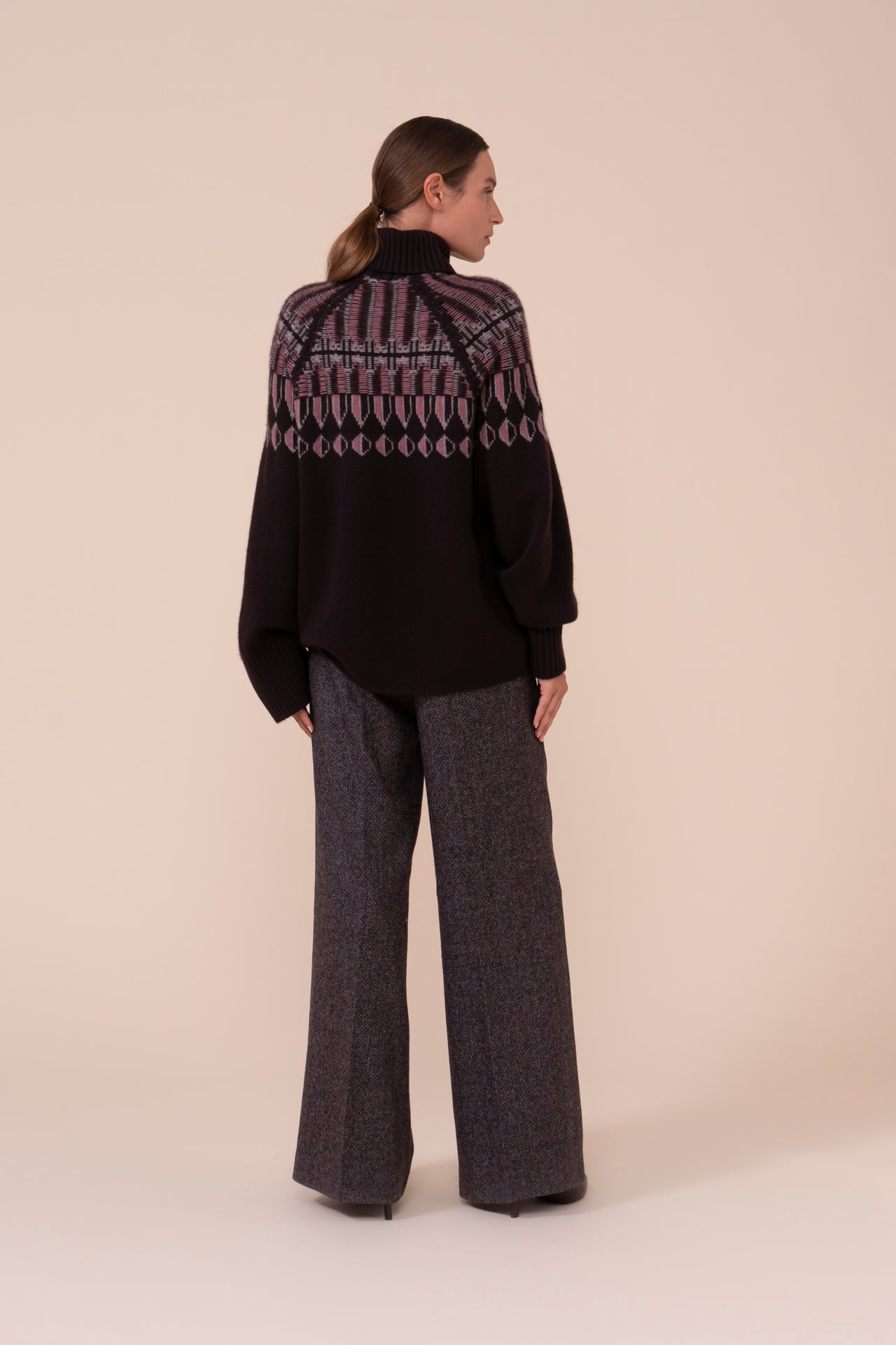 Allume Cashmere Jacquard Turtleneck - DARKCHOCOLATE