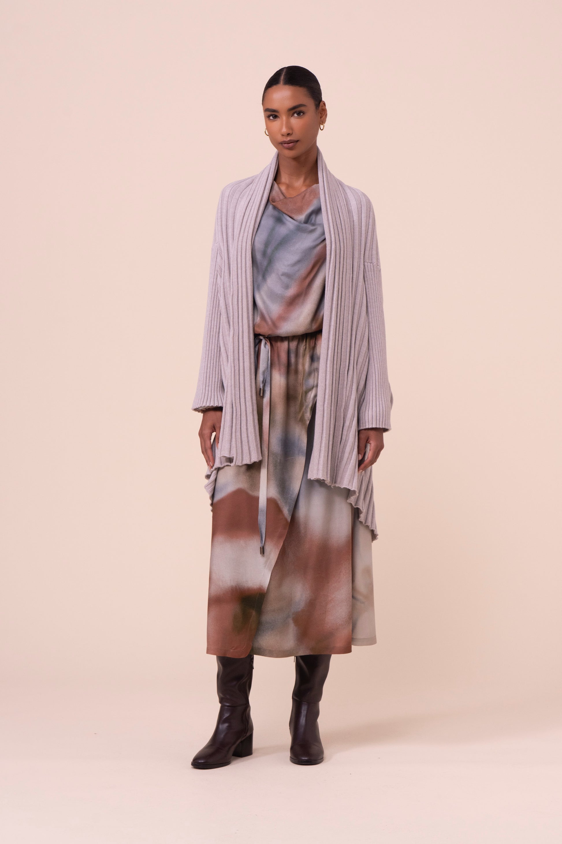 Lola Finewool Cardigan - LIGHTGRAY