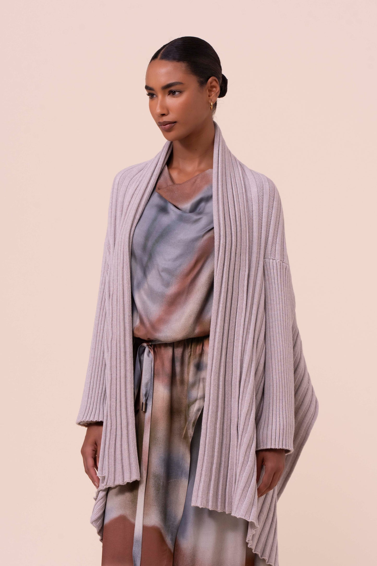 Lola Finewool Cardigan - LIGHTGRAY