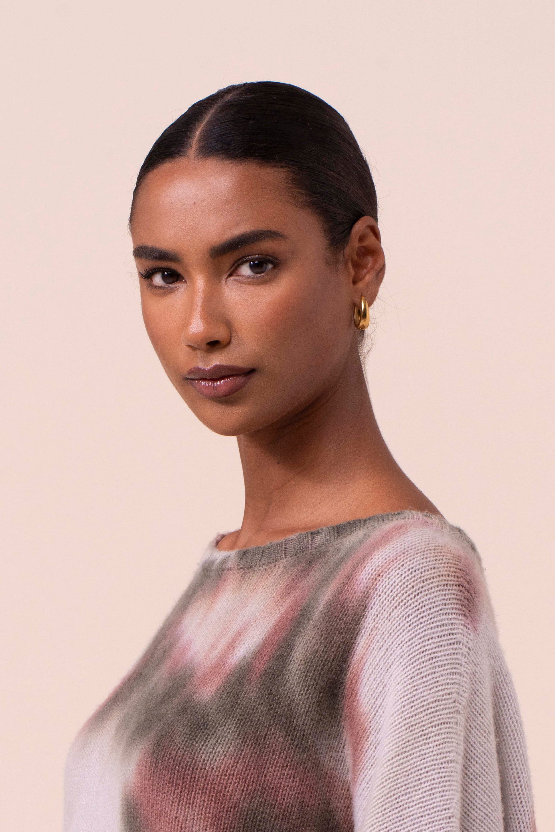 Romi Cashmere Feather Crewneck - Handpainted - OLIVEGREENMELANGE