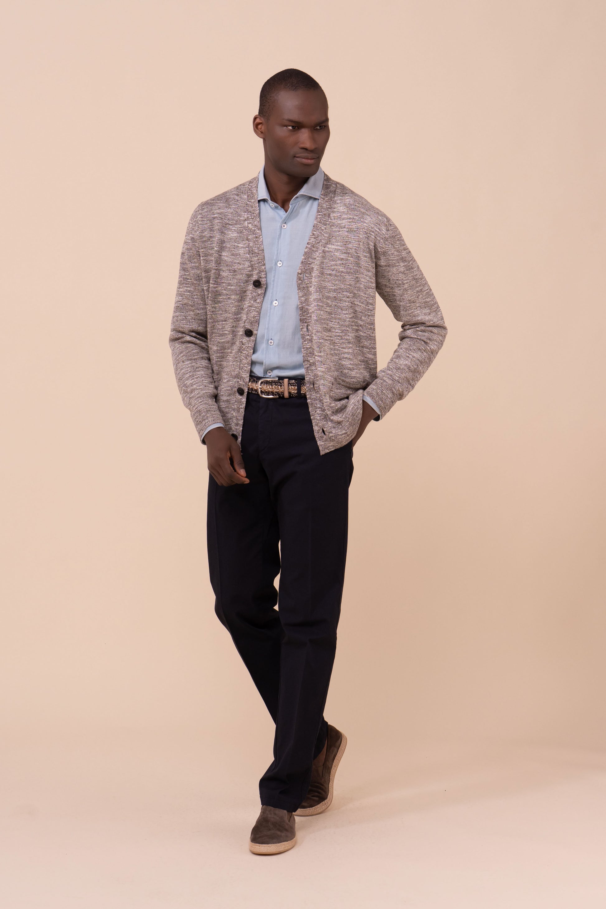 Bretone cardigan con bottoni in lino e seta  - DARKGREIGE