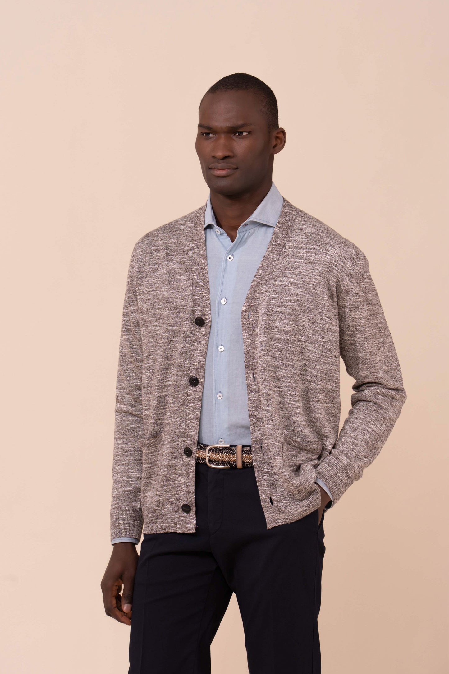 Bretone cardigan con bottoni in lino e seta  - DARKGREIGE