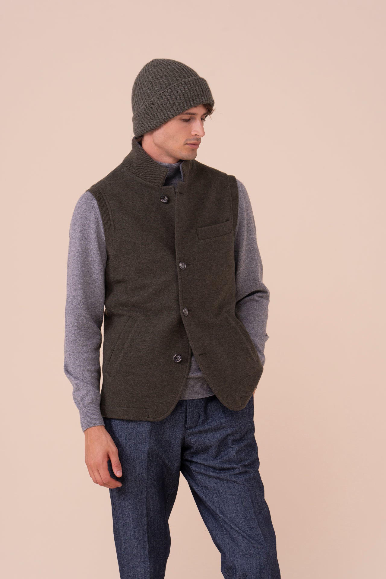 Norge cappello in maglia di cashmere - COFFEE