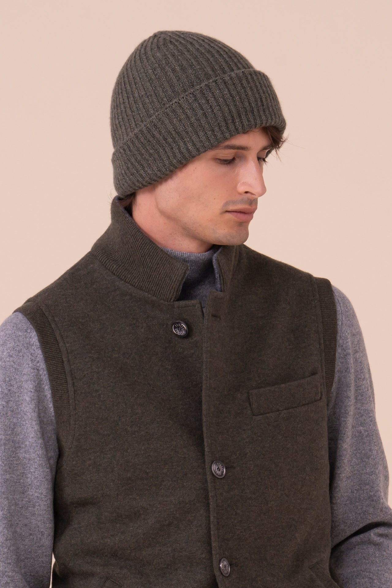 Norge cappello in maglia di cashmere - COFFEE
