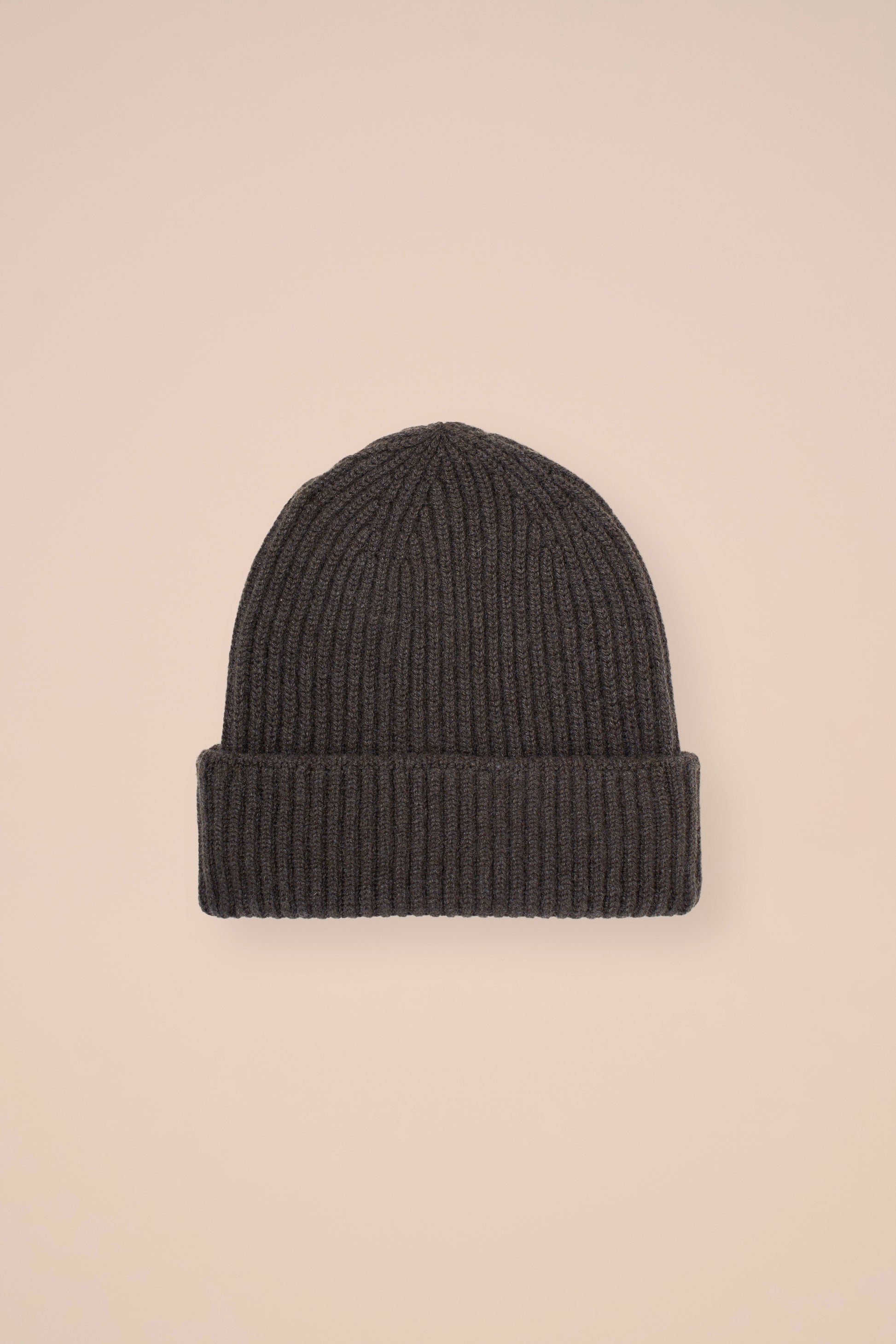 Norge Cashmere Beanie - DARKOLIVEGREEN