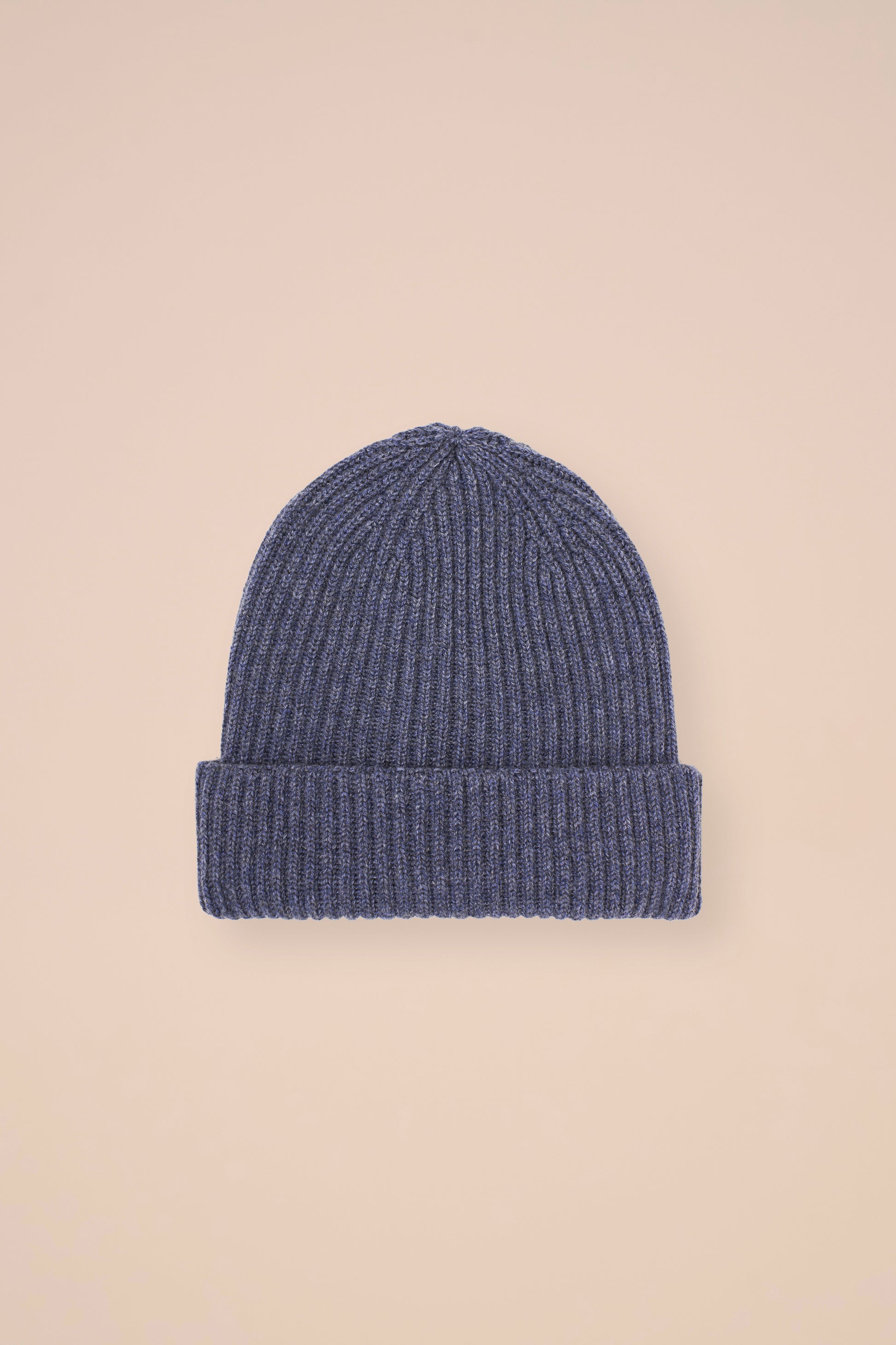 Norge Cashmere Beanie - DARKOLIVEGREEN