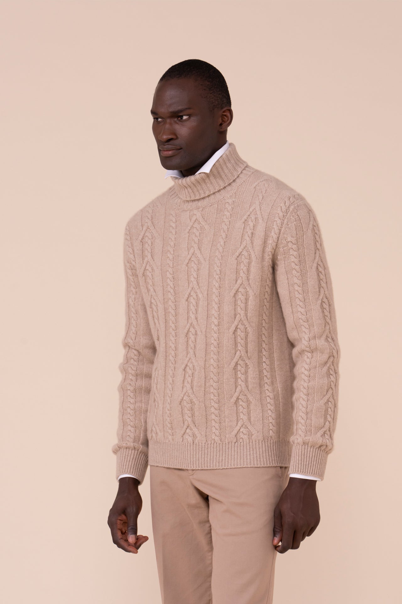 Moena Cashmere Turtleneck - ALMOND