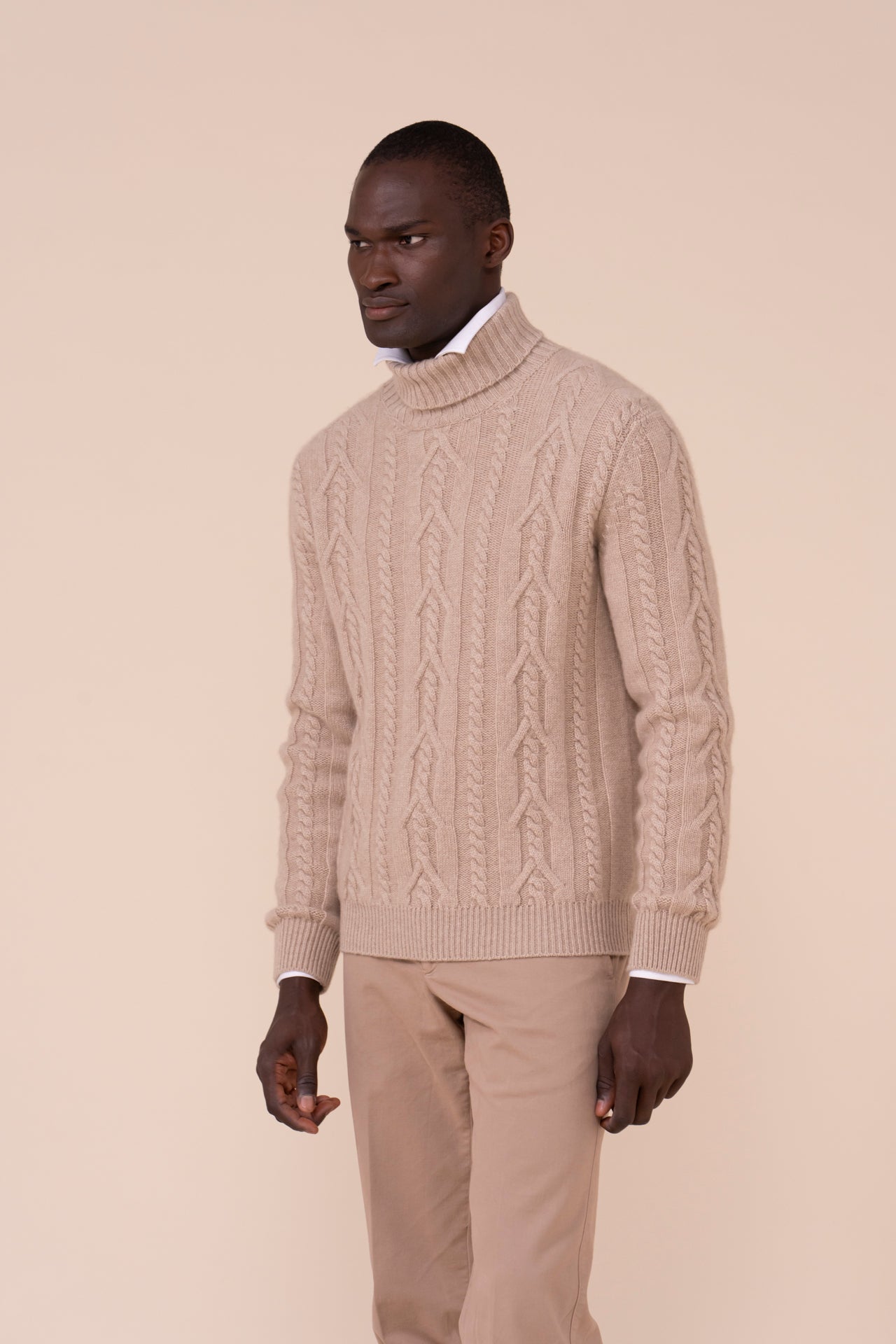 Moena Cashmere Turtleneck - ALMOND