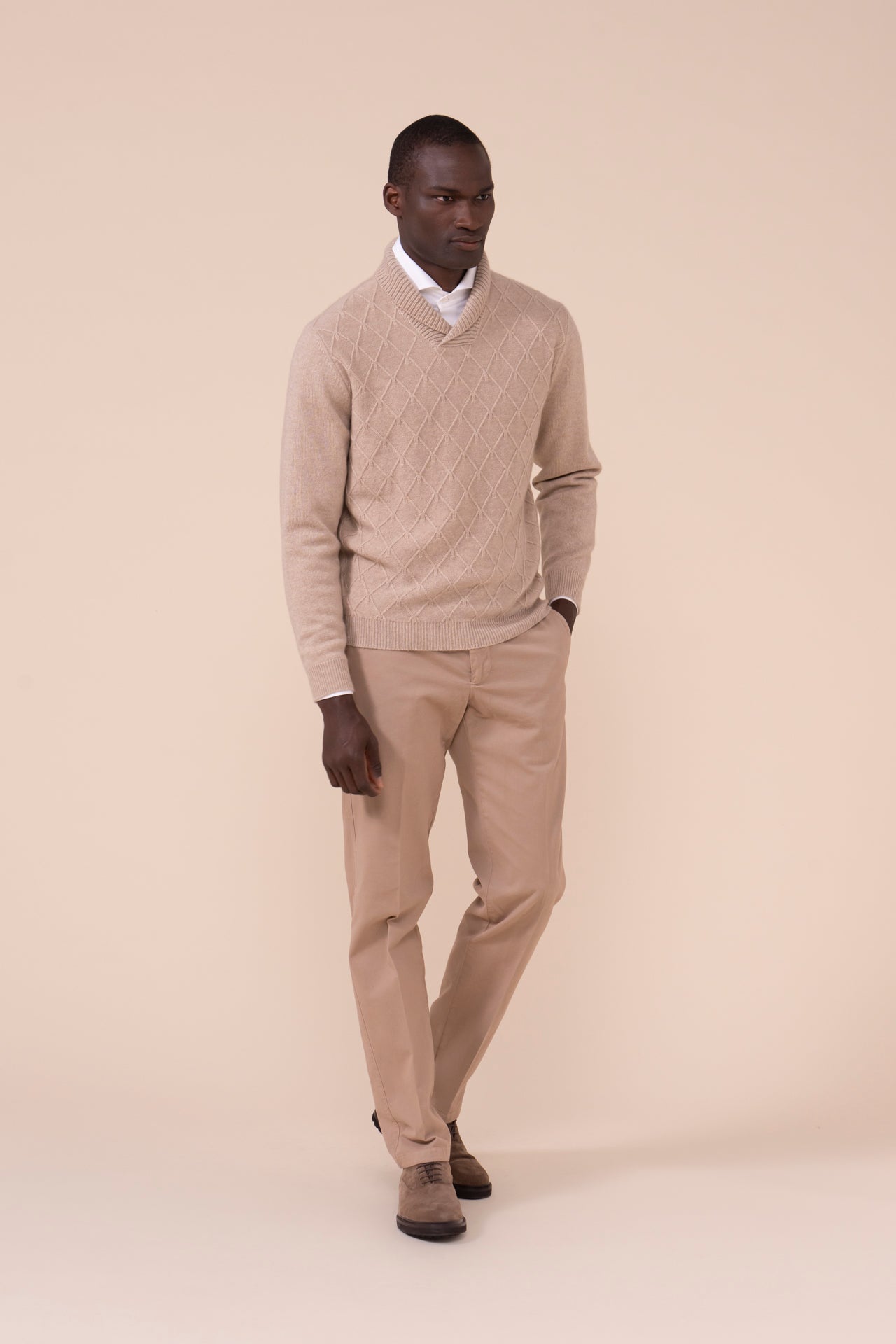 Cross maglia in cashmere con collo a scialle - ALMOND