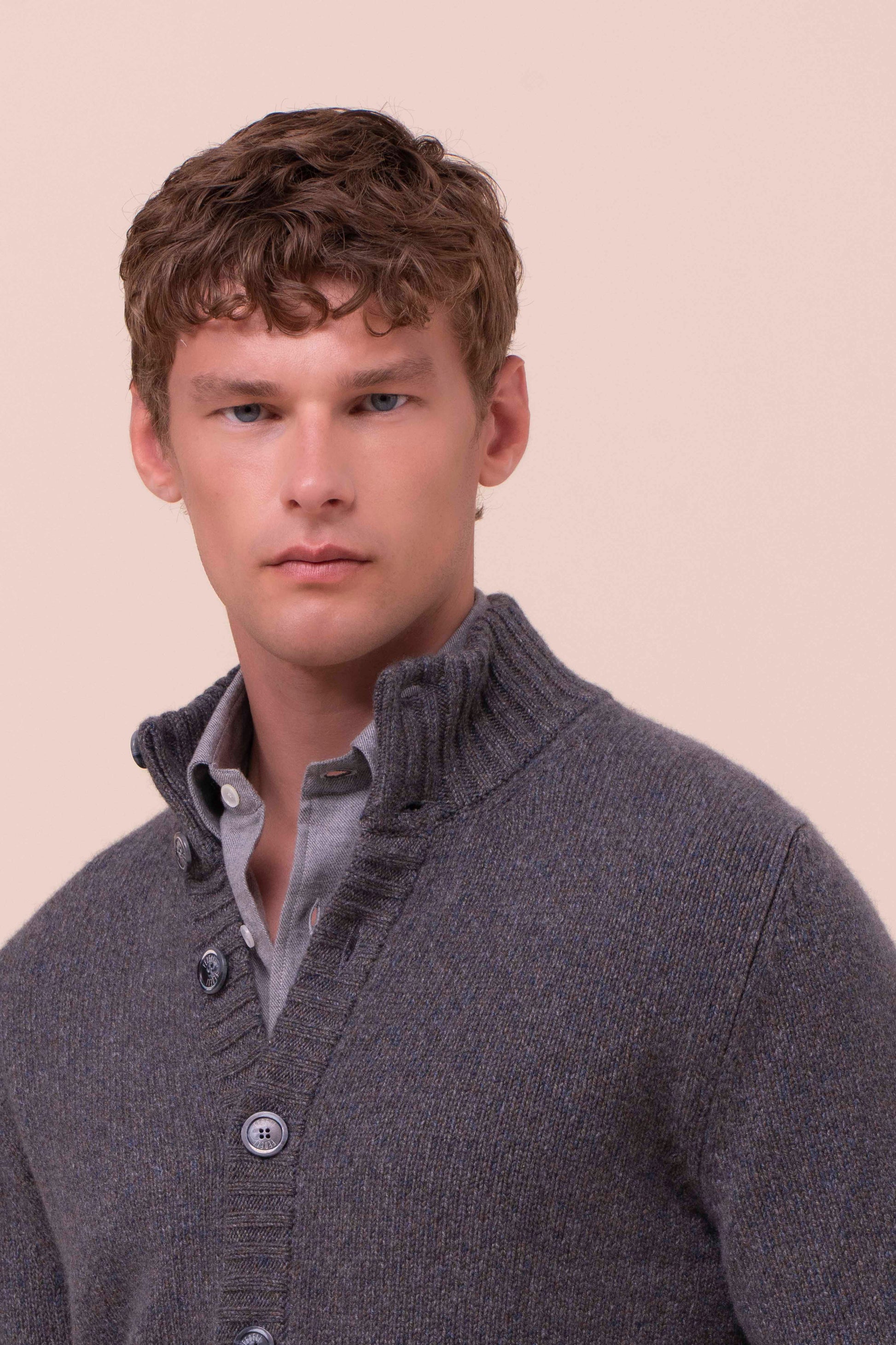 Favonius 428 cardigan in cashmere mix - CHOCOLATE