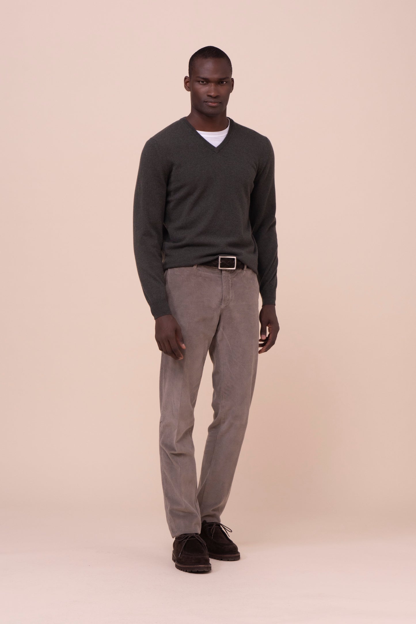 Pull slim v-neck in cashmere - DARKOLIVEGREEN
